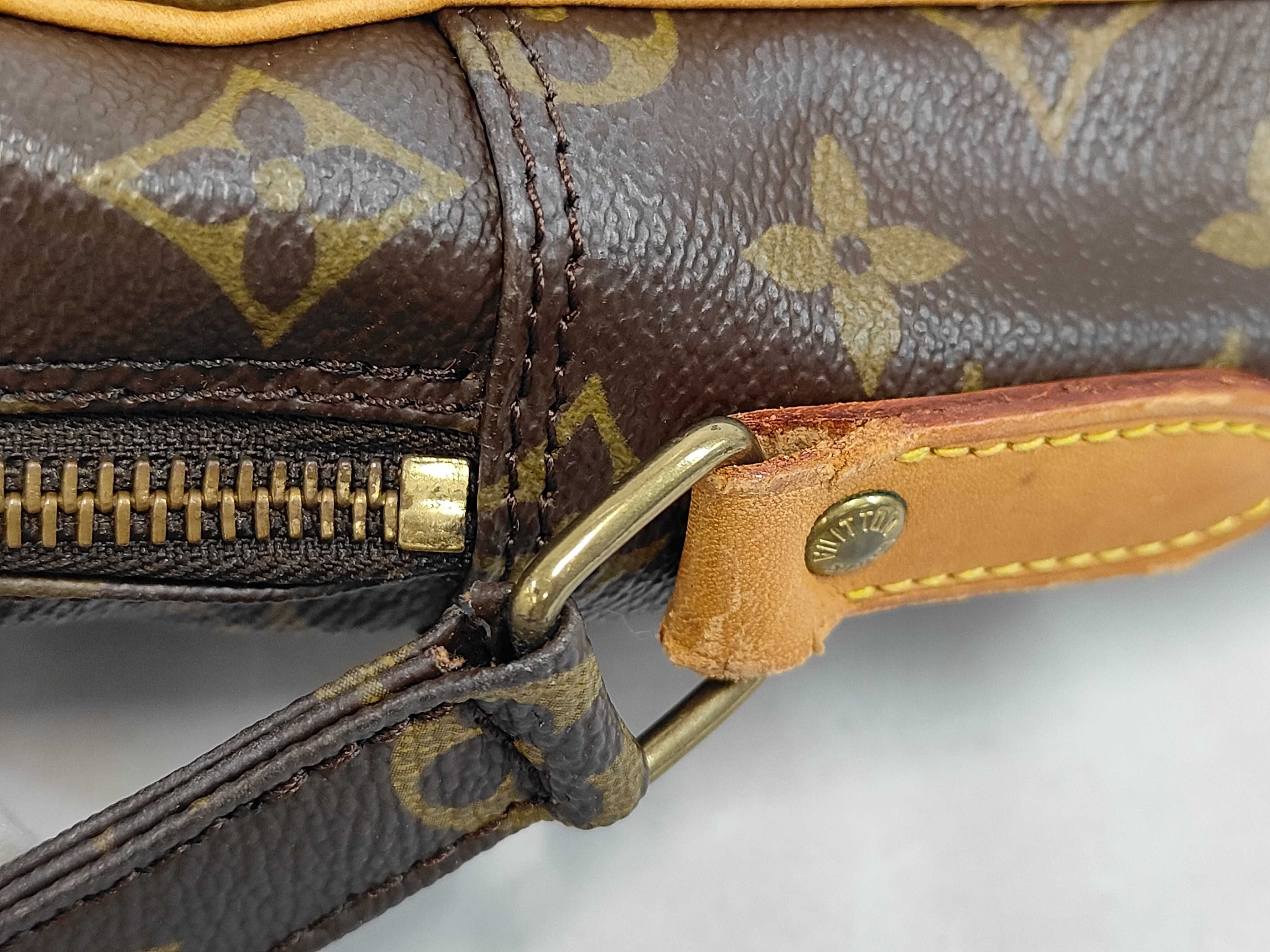 Monogram Danube MM M45264 8910SL Shoulder Bag — view 6