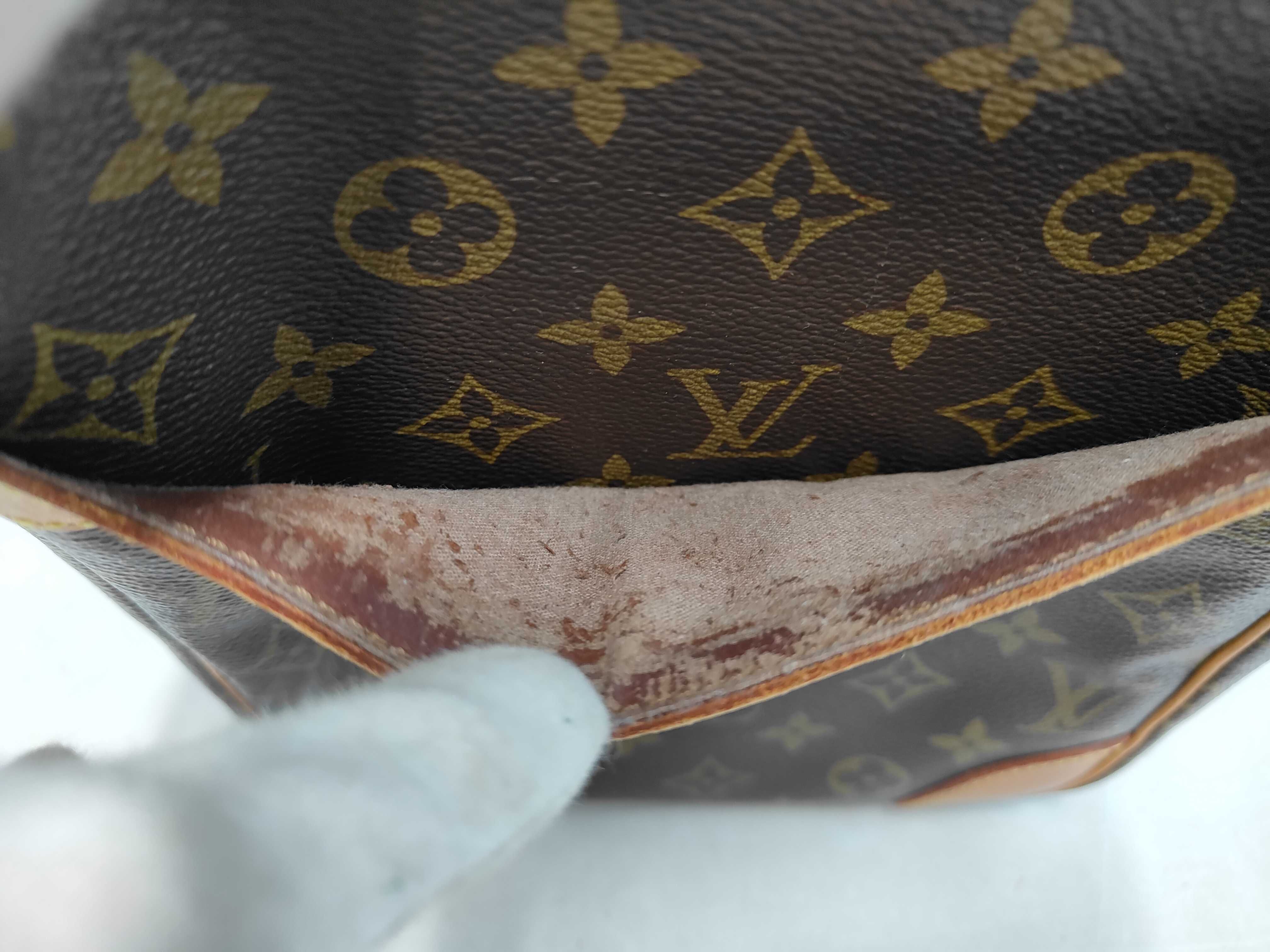 Monogram Danube MM M45264 8910SL Shoulder Bag — view 7