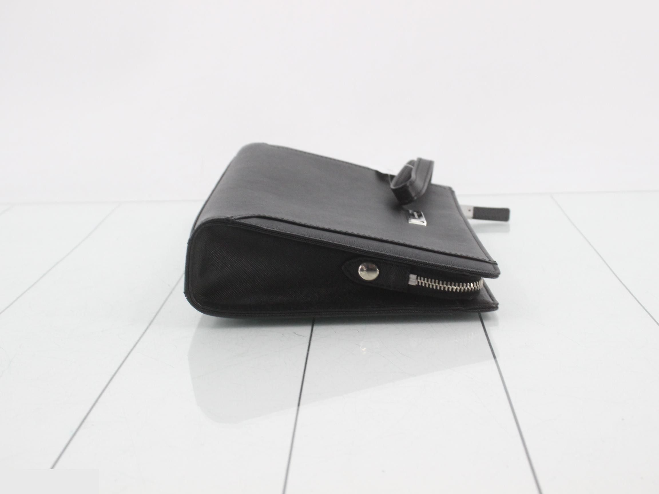 Clutch bag — view 3