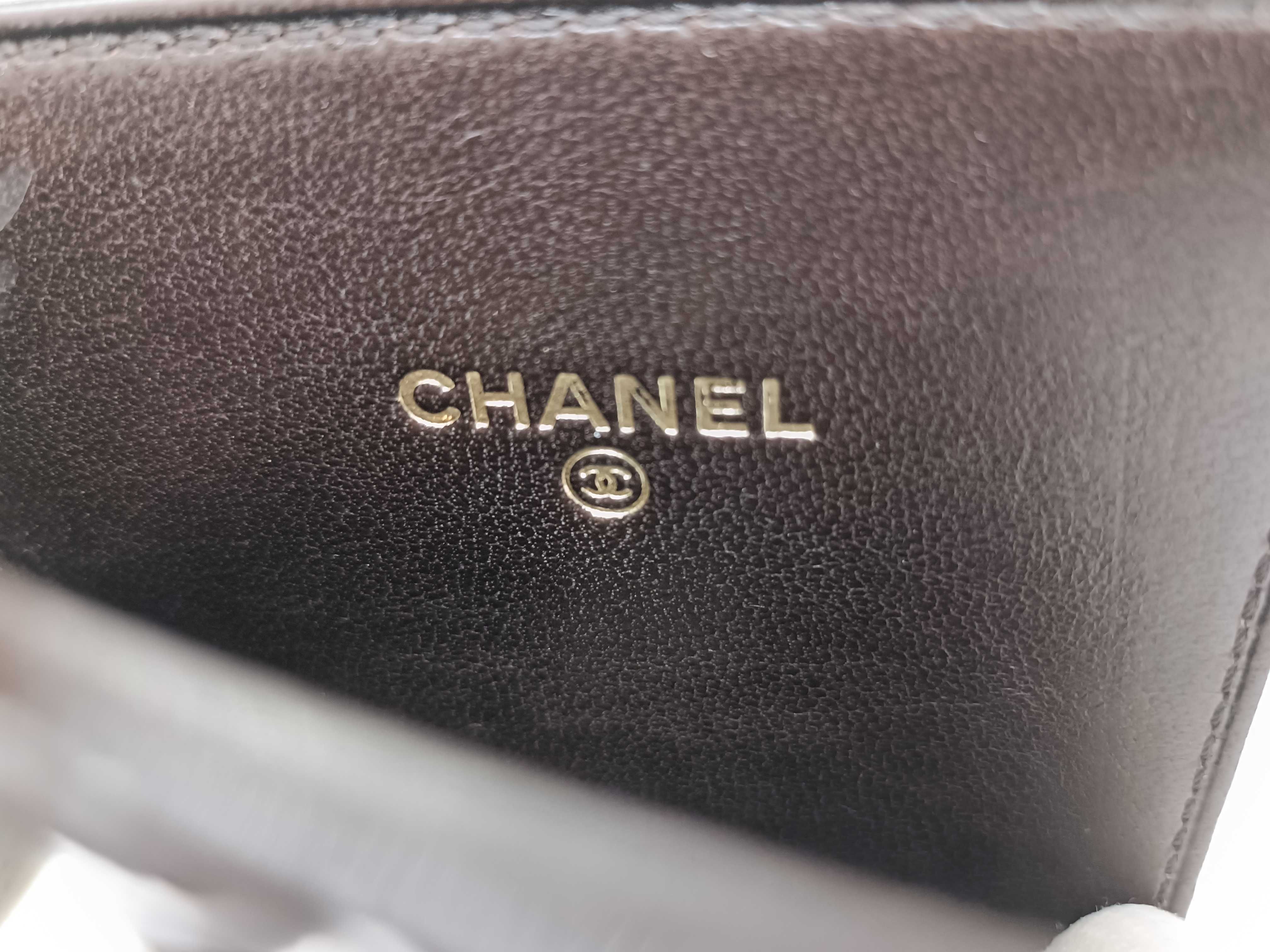 Chocolate Bar Enamel Pass Case — view 8