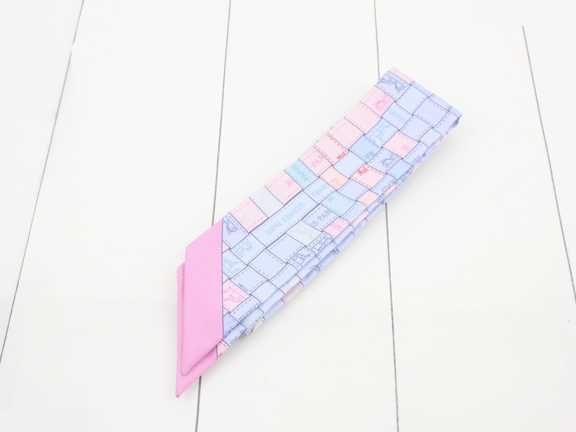 Twilly scarf, Boldic check pattern, unused, with tags and box.