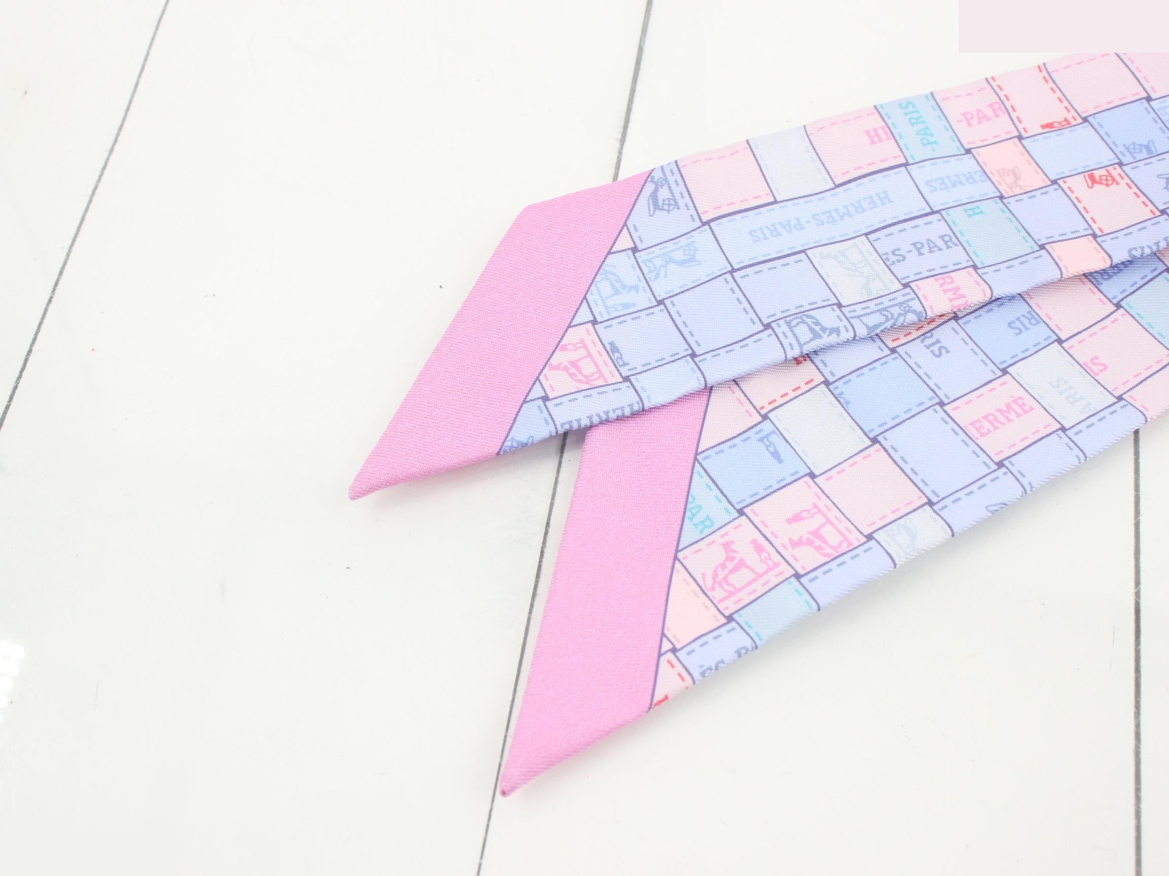 Twilly scarf, Boldic check pattern, unused, with tags and box. — view 3
