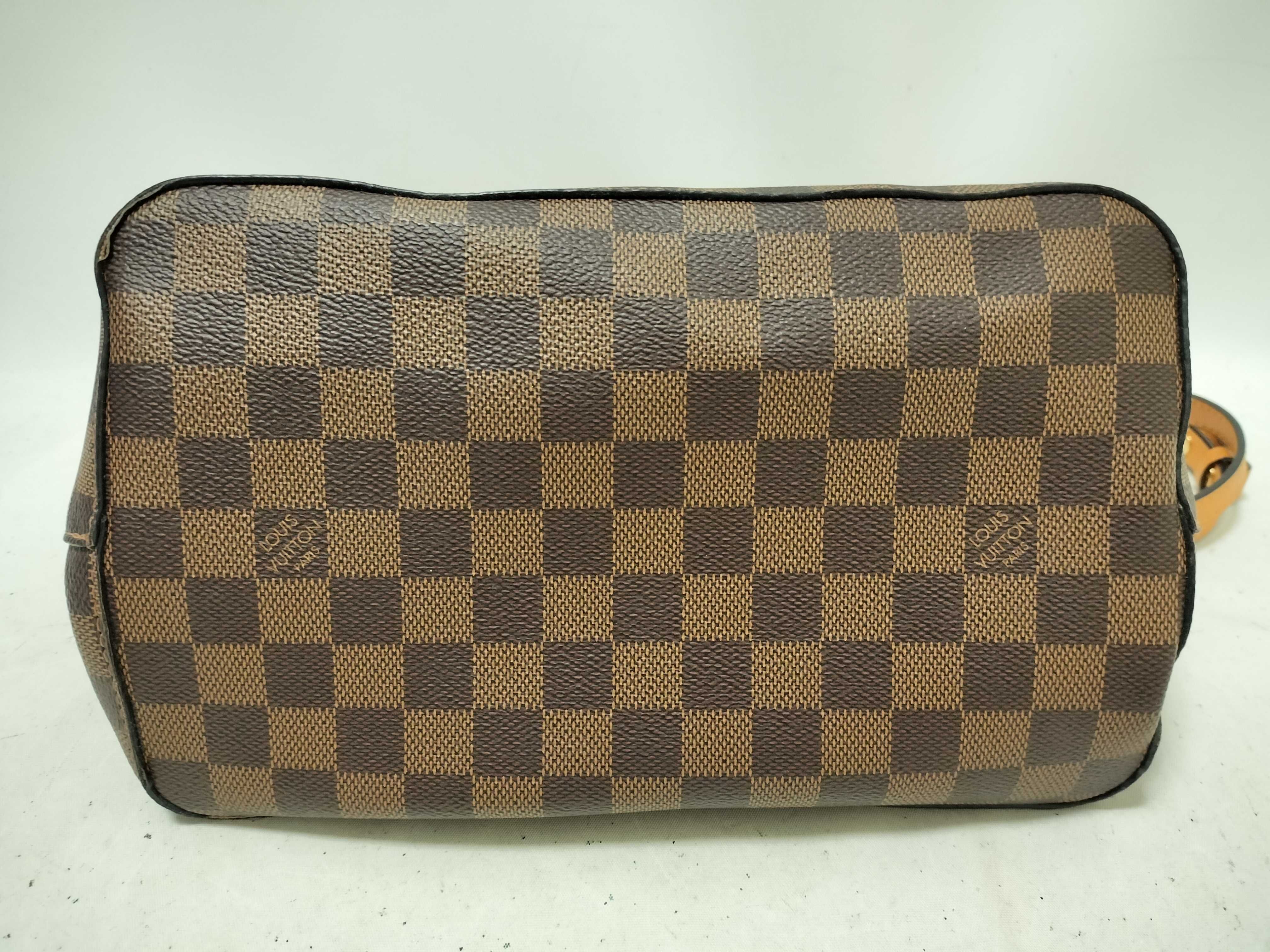 Damier Bucket Shoulder Bag — view 7