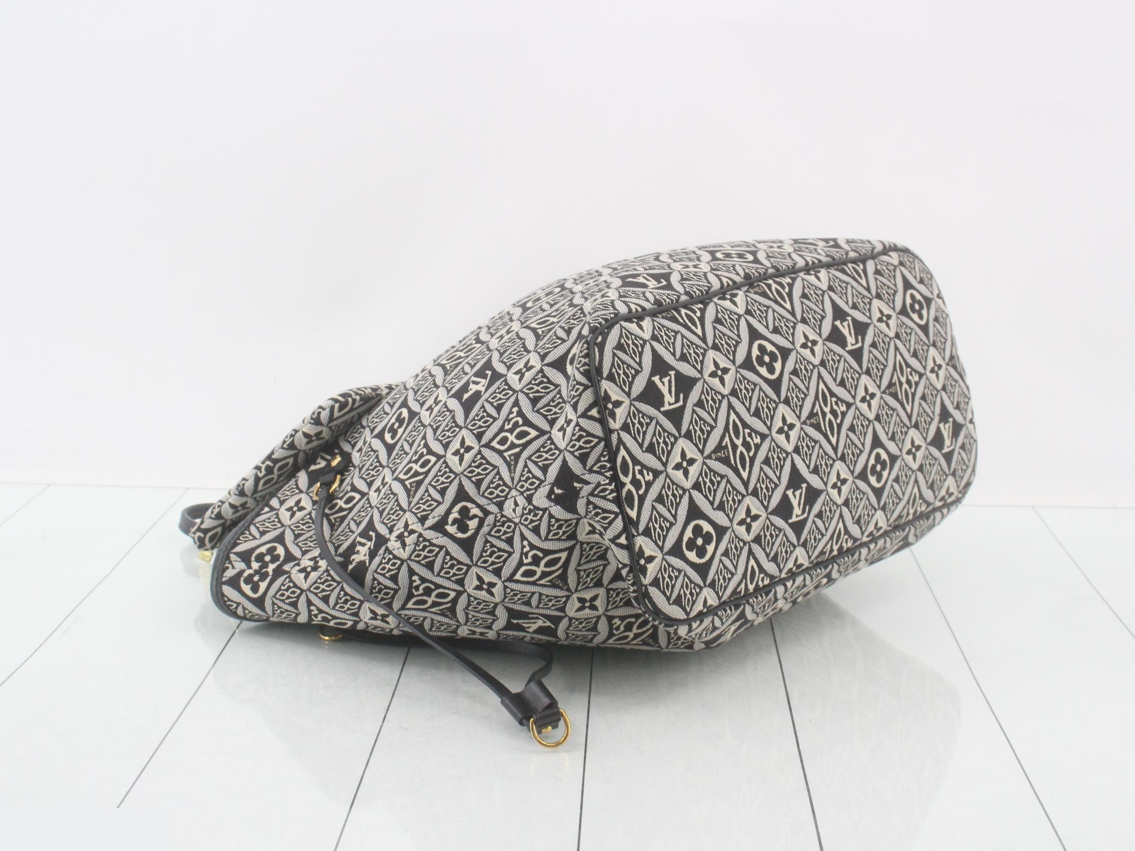 Monogram Jacquard Neverfull MM M57230 — view 5