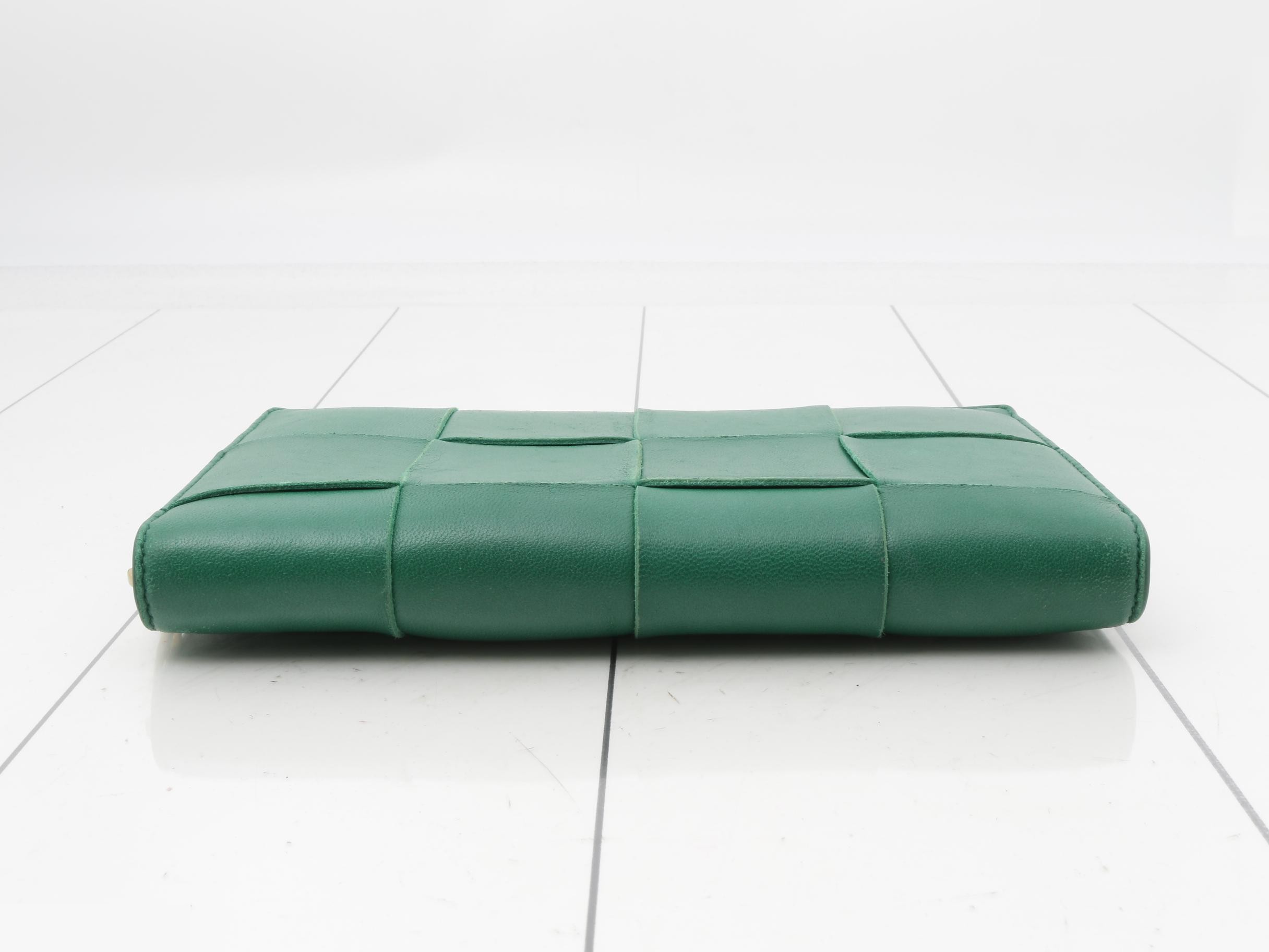 Intrecciato (bag) and wallet - green — view 3