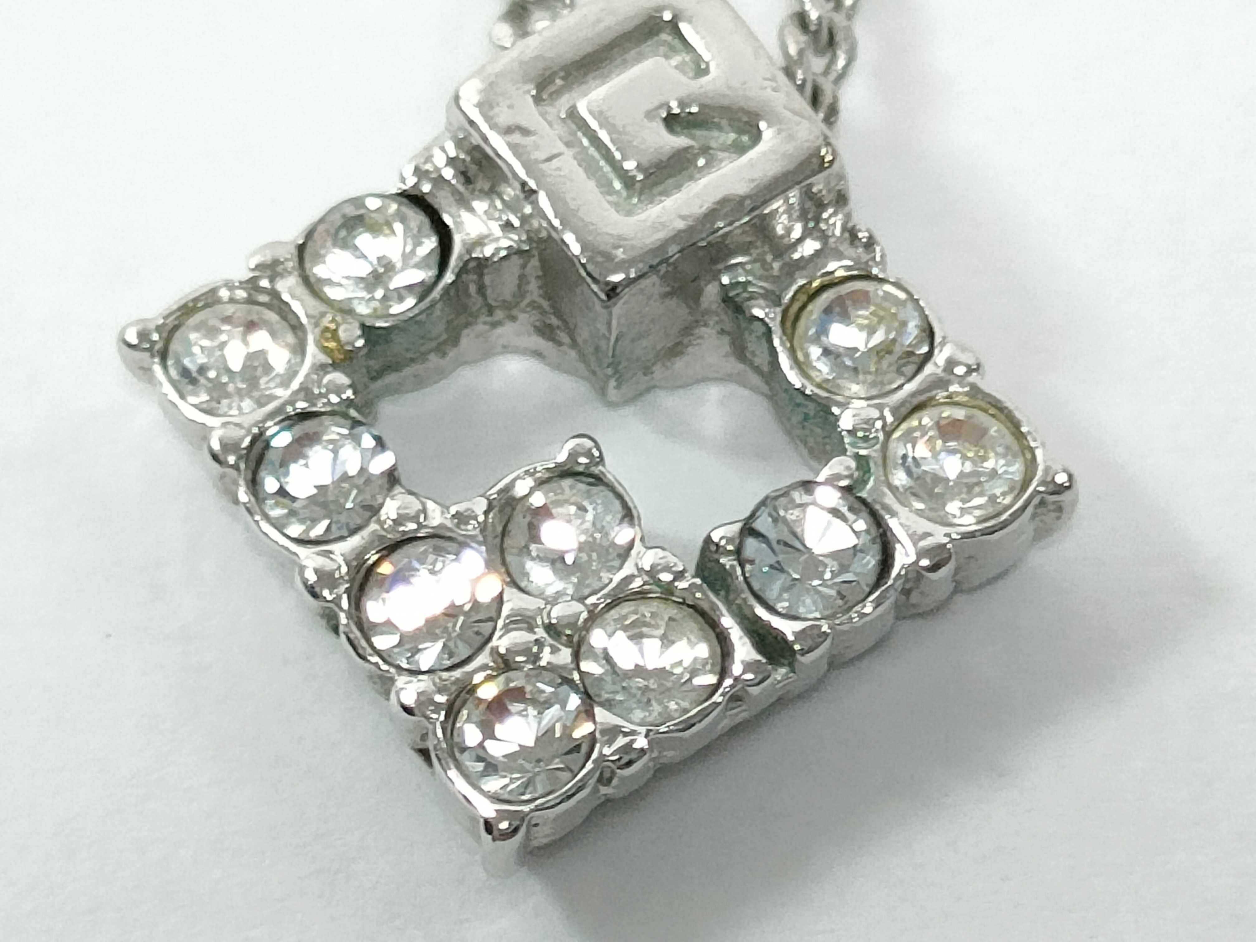 Necklace — view 2