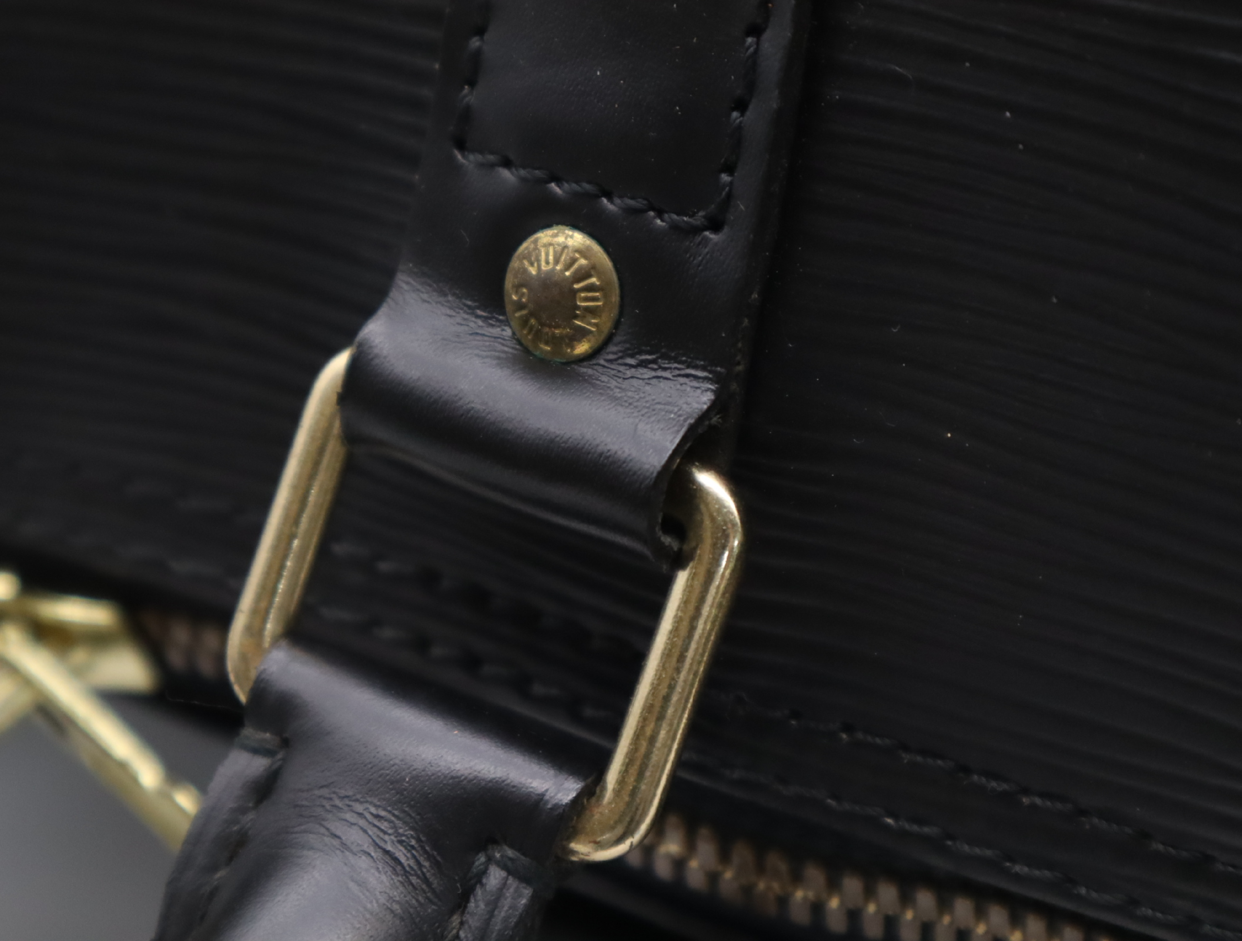 M59062 Epi Keepall 45 Noir Boston Bag — view 10