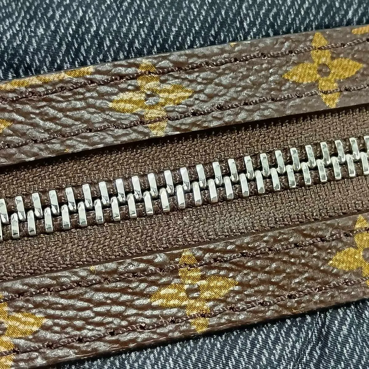 LV SKI High Rise M26542 Black x Brown (RFID detected) — view 10