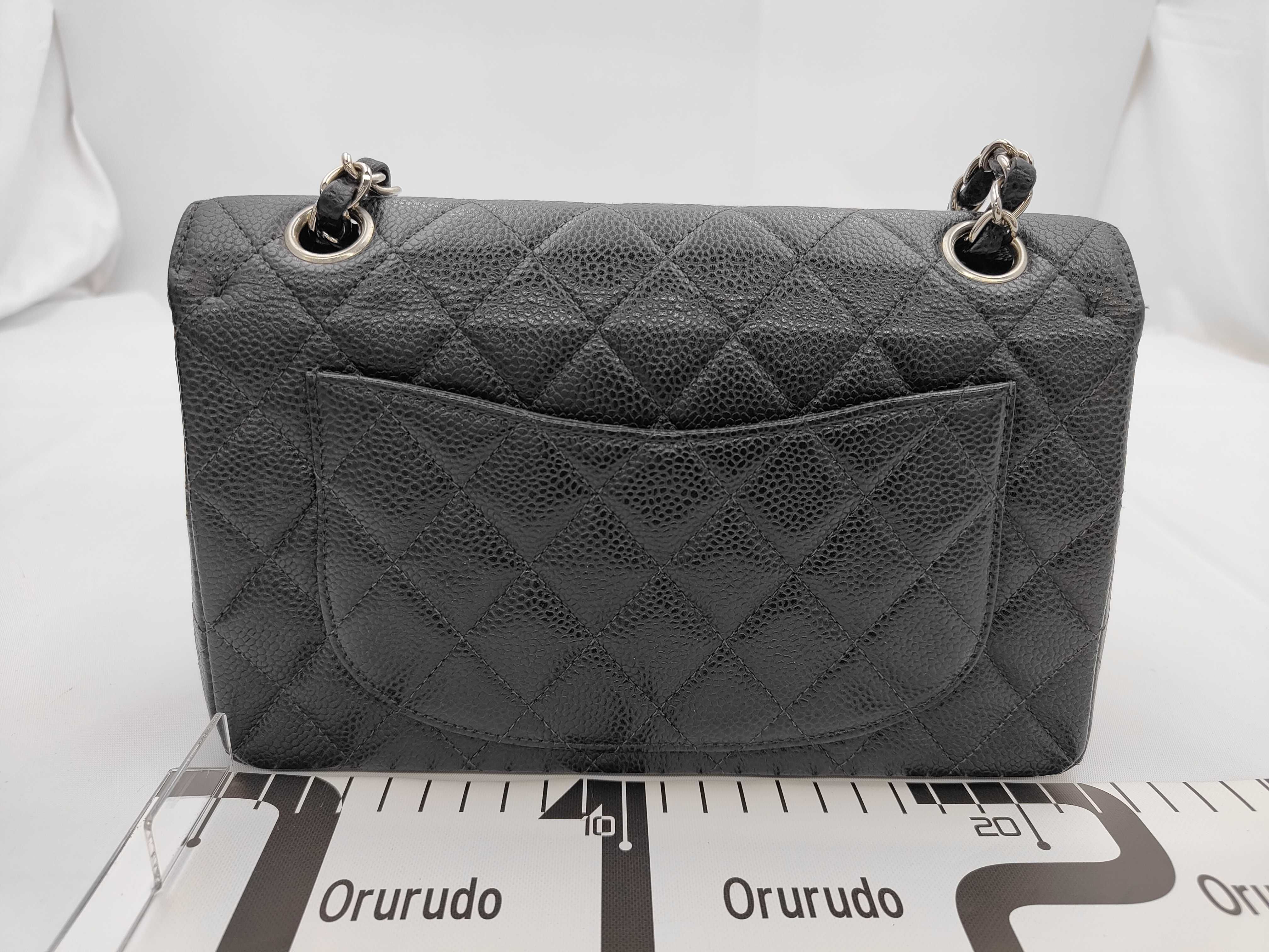 Matelassé Caviar Skin Double Chestnut Black x Silver Shoulder Bag — view 2
