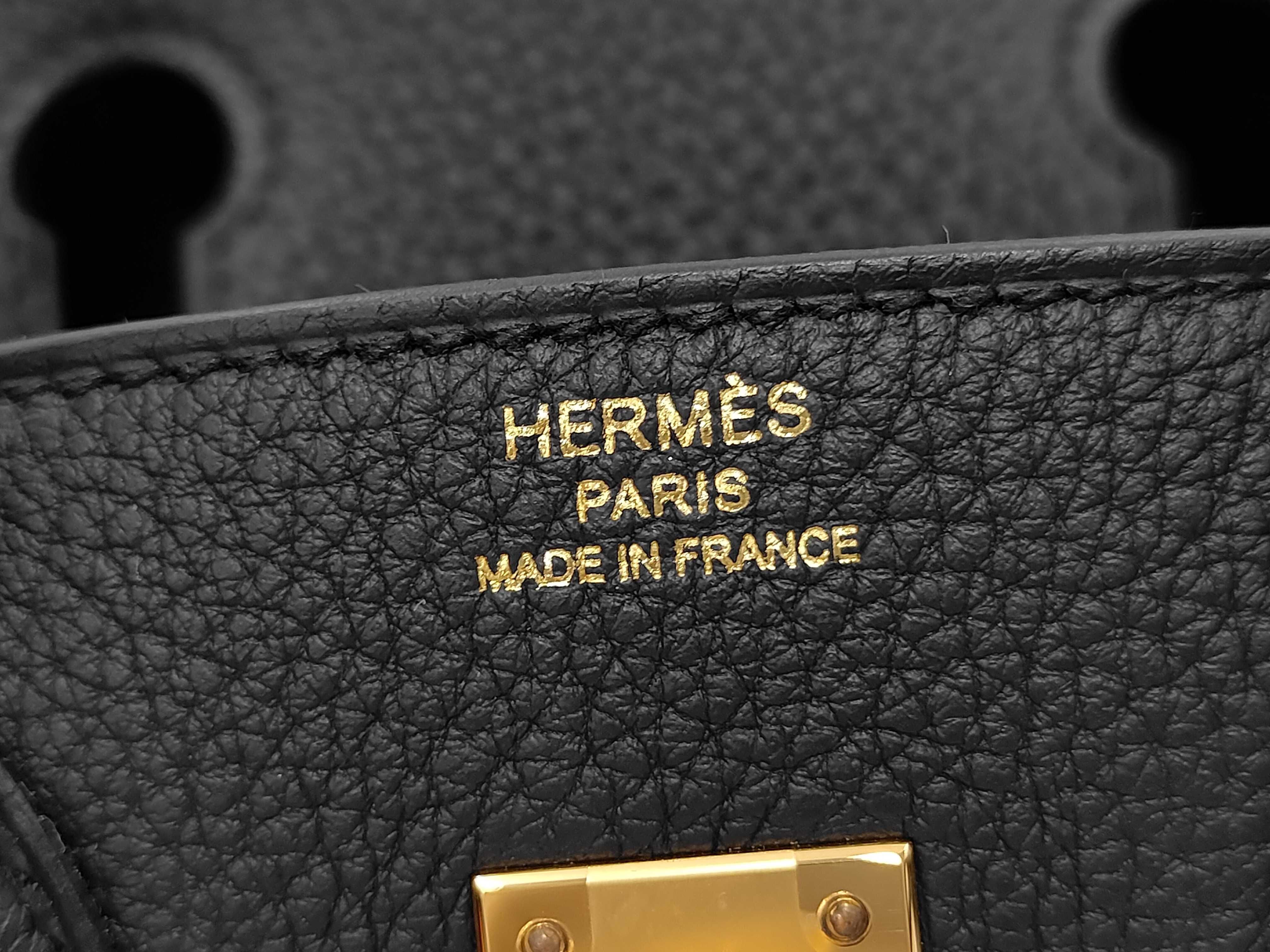 Birkin 25 Black Togo Leather Handbag with Gold Hardware and G Stamp — view 11
