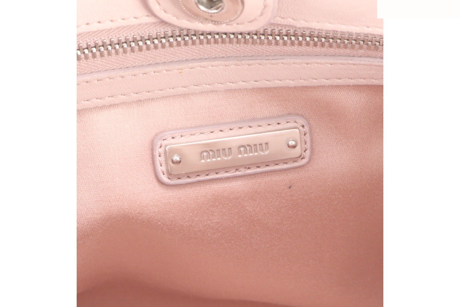 Matelassé Nappa Crystal Leather 2-Way Tote Bag — view 8