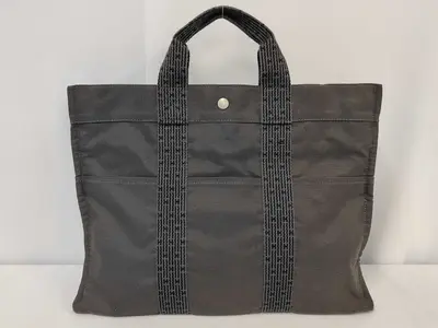 Hermès Herbag Cabas MM Toile H x Vache Hunter Beige x Brown Silver Hardware F: 2002 Handbag