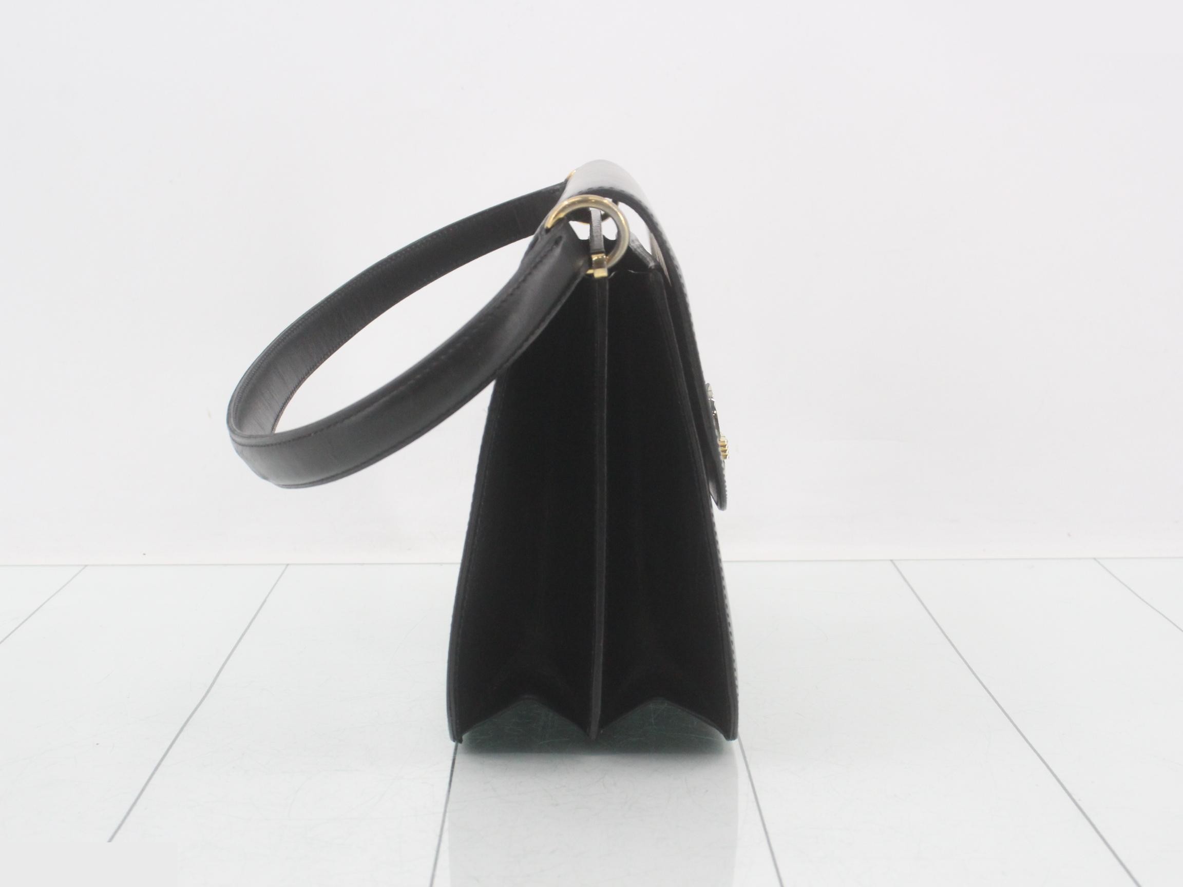 Logo hardware, leather — view 4