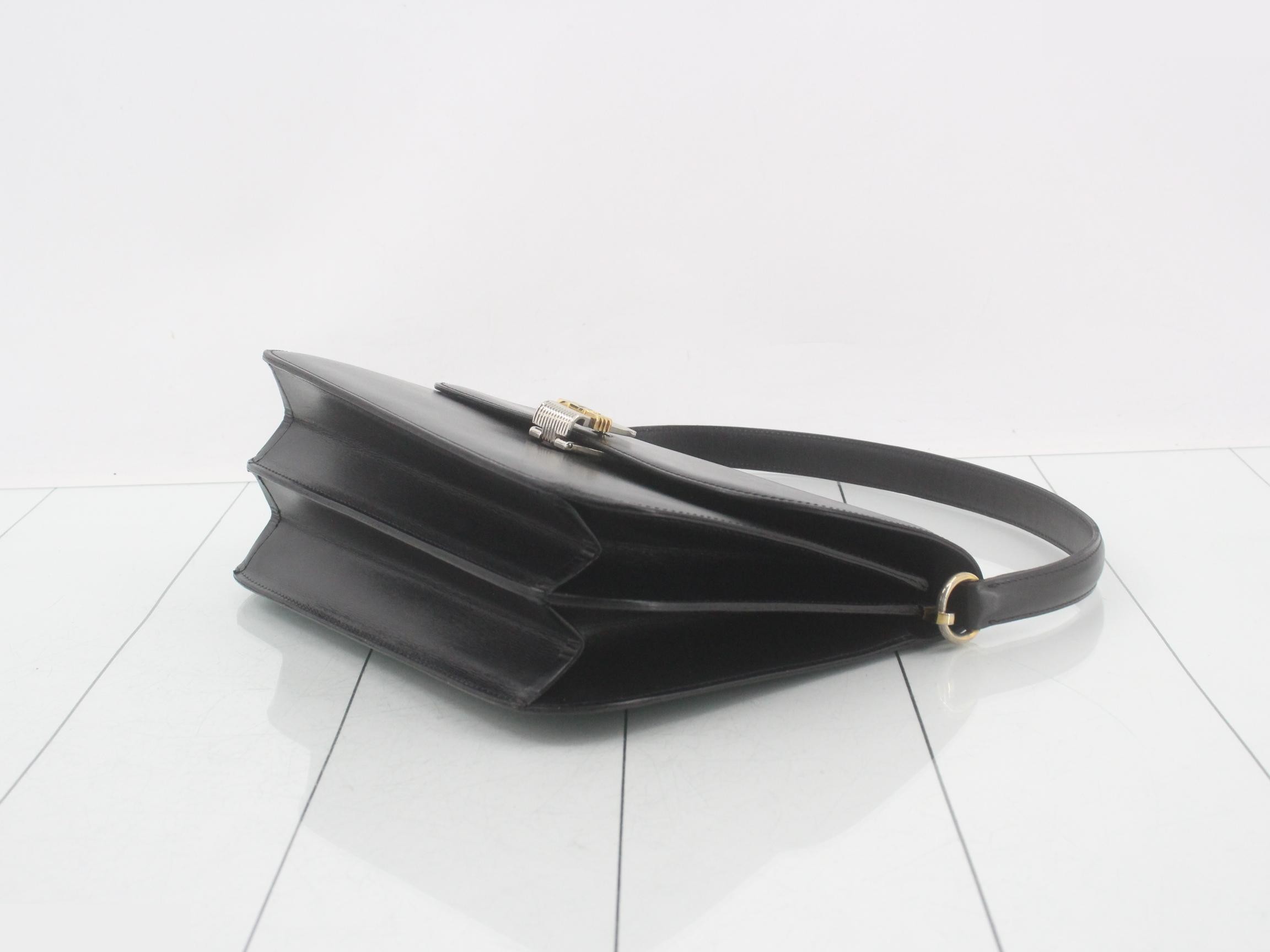 Logo hardware, leather — view 6