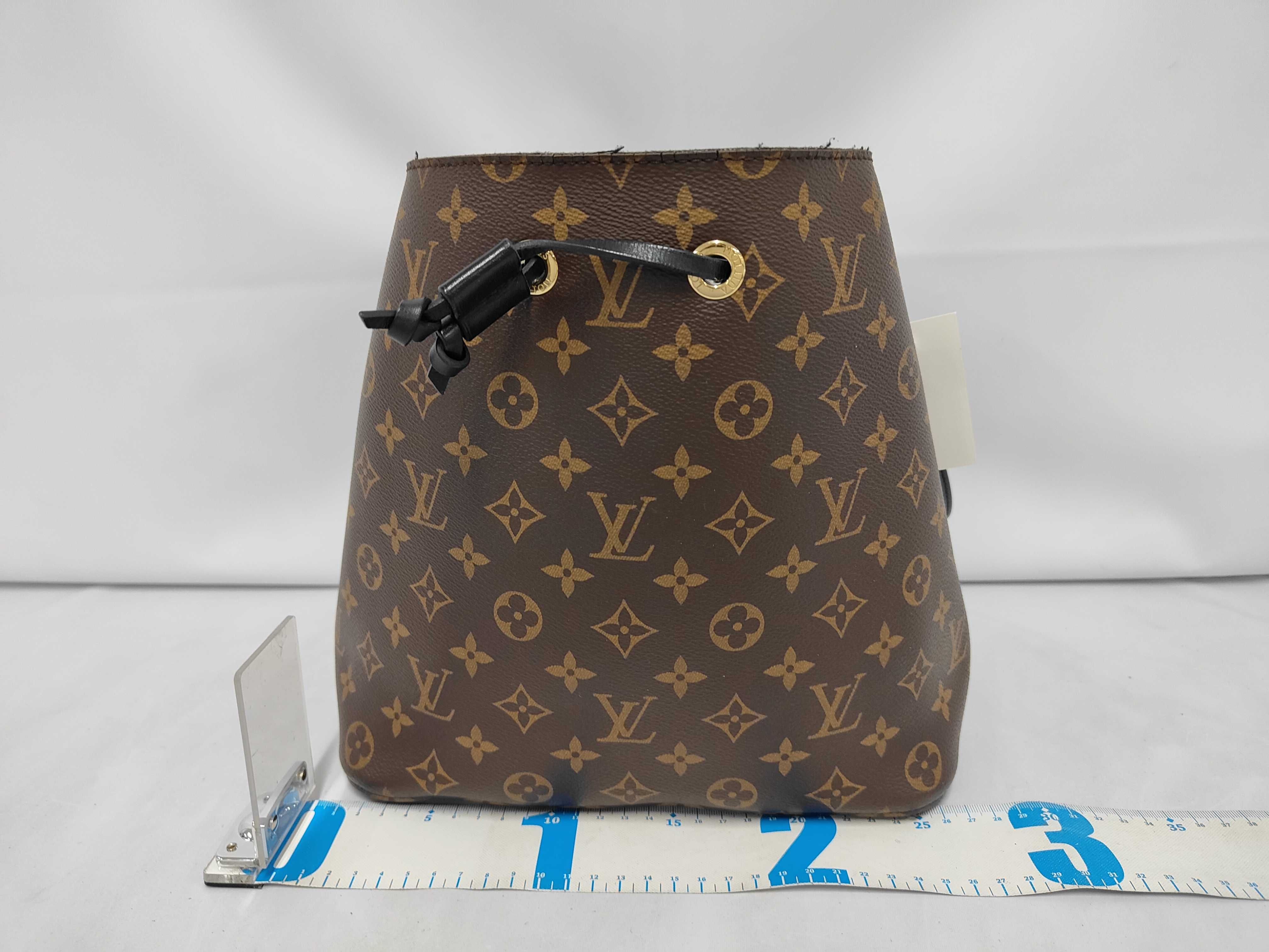 Monogram M44020 Noir Bag — view 2