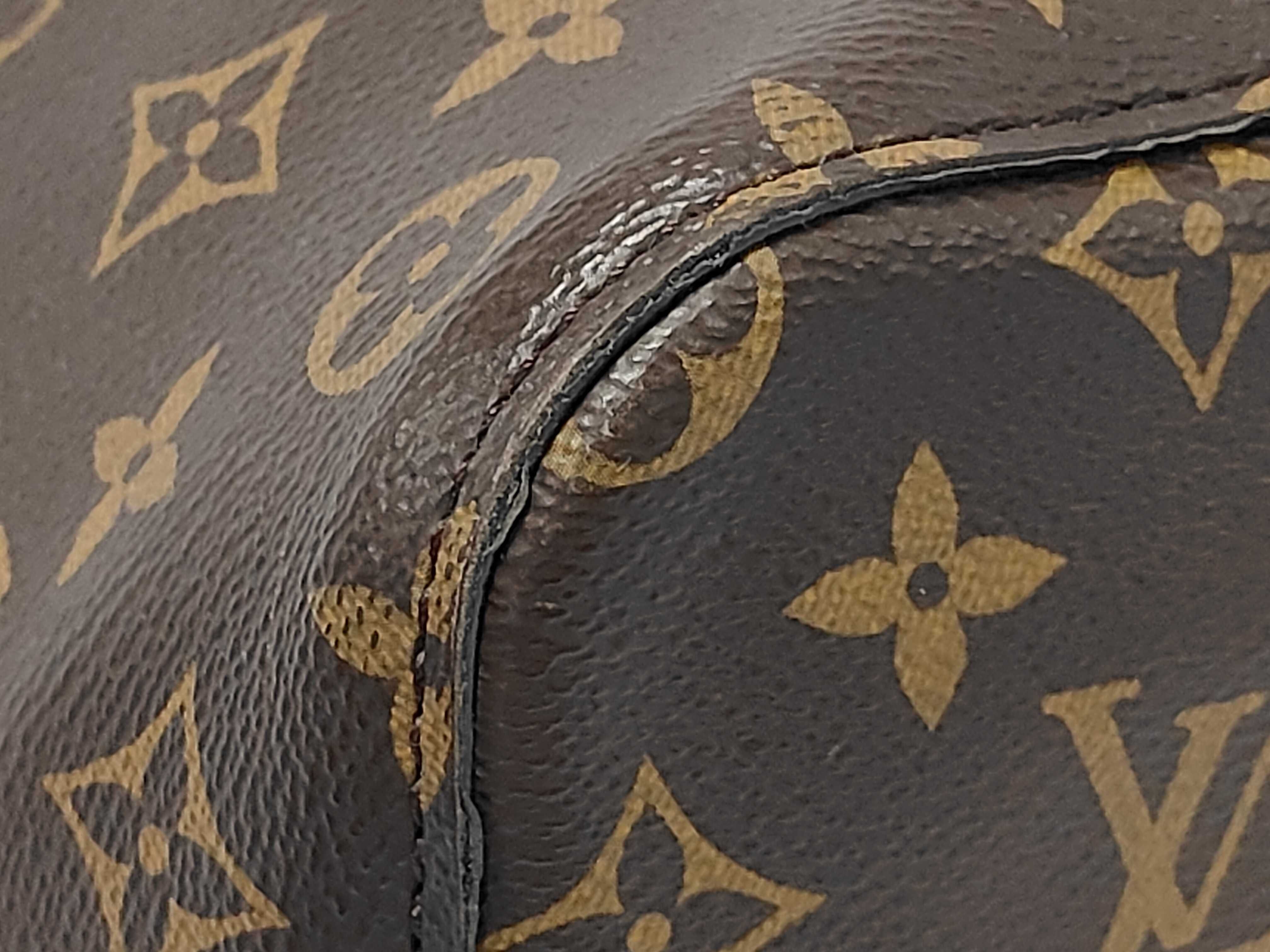 Monogram M44020 Noir Bag — view 4