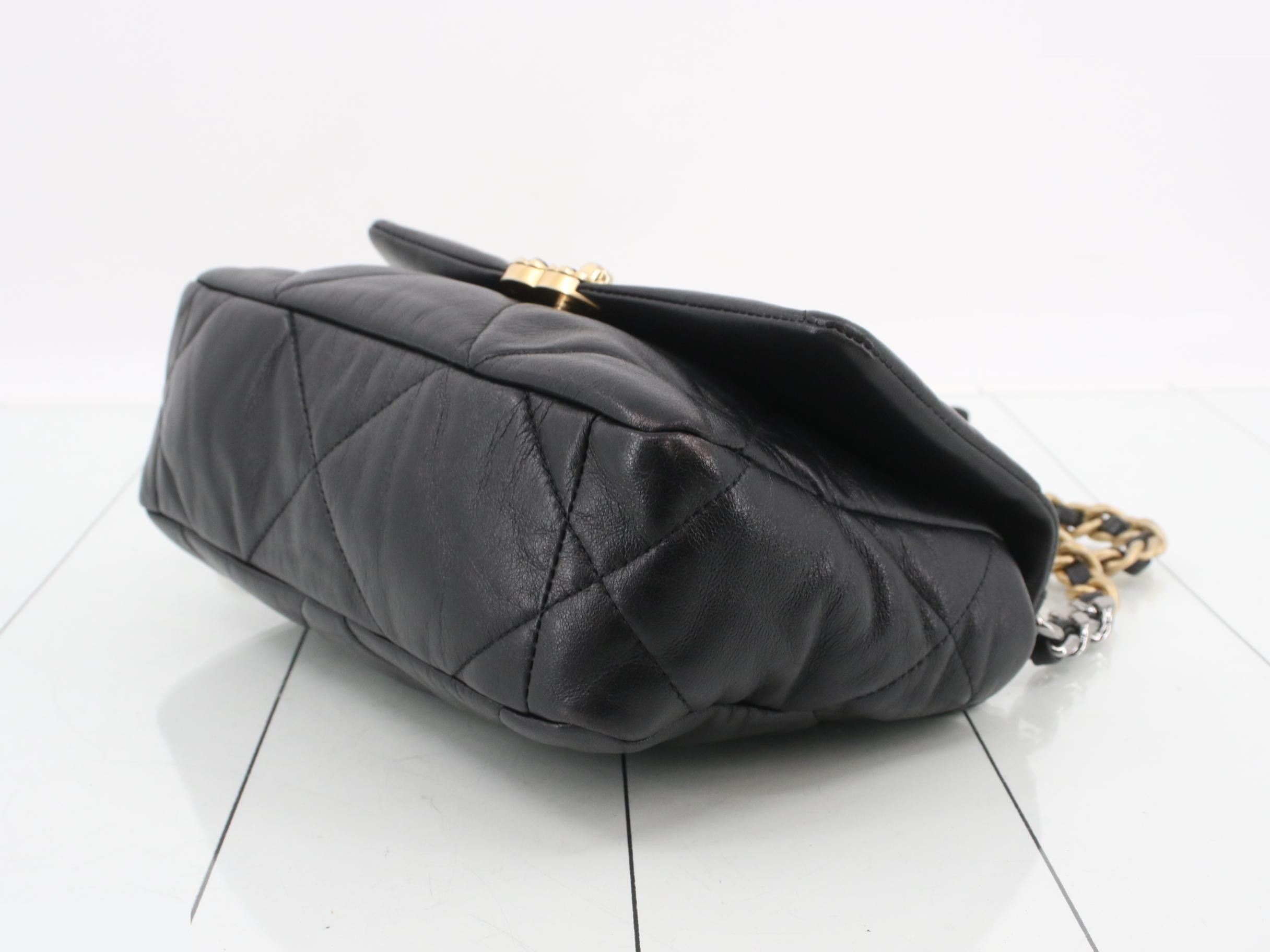 19 Leather 2-Way Chain Shoulder Bag — view 6