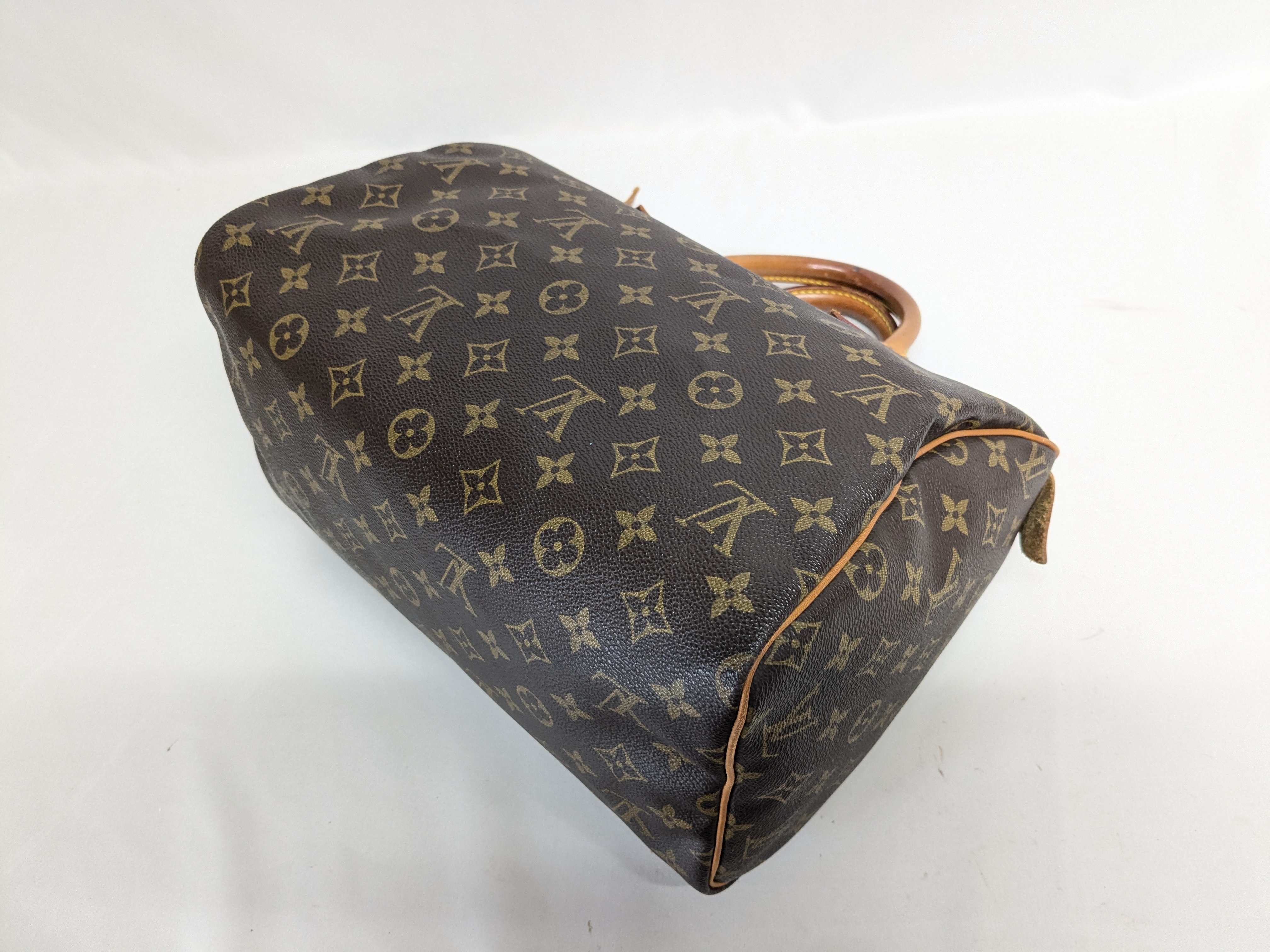 LV Monogram Speedy 30 Handbag — view 5