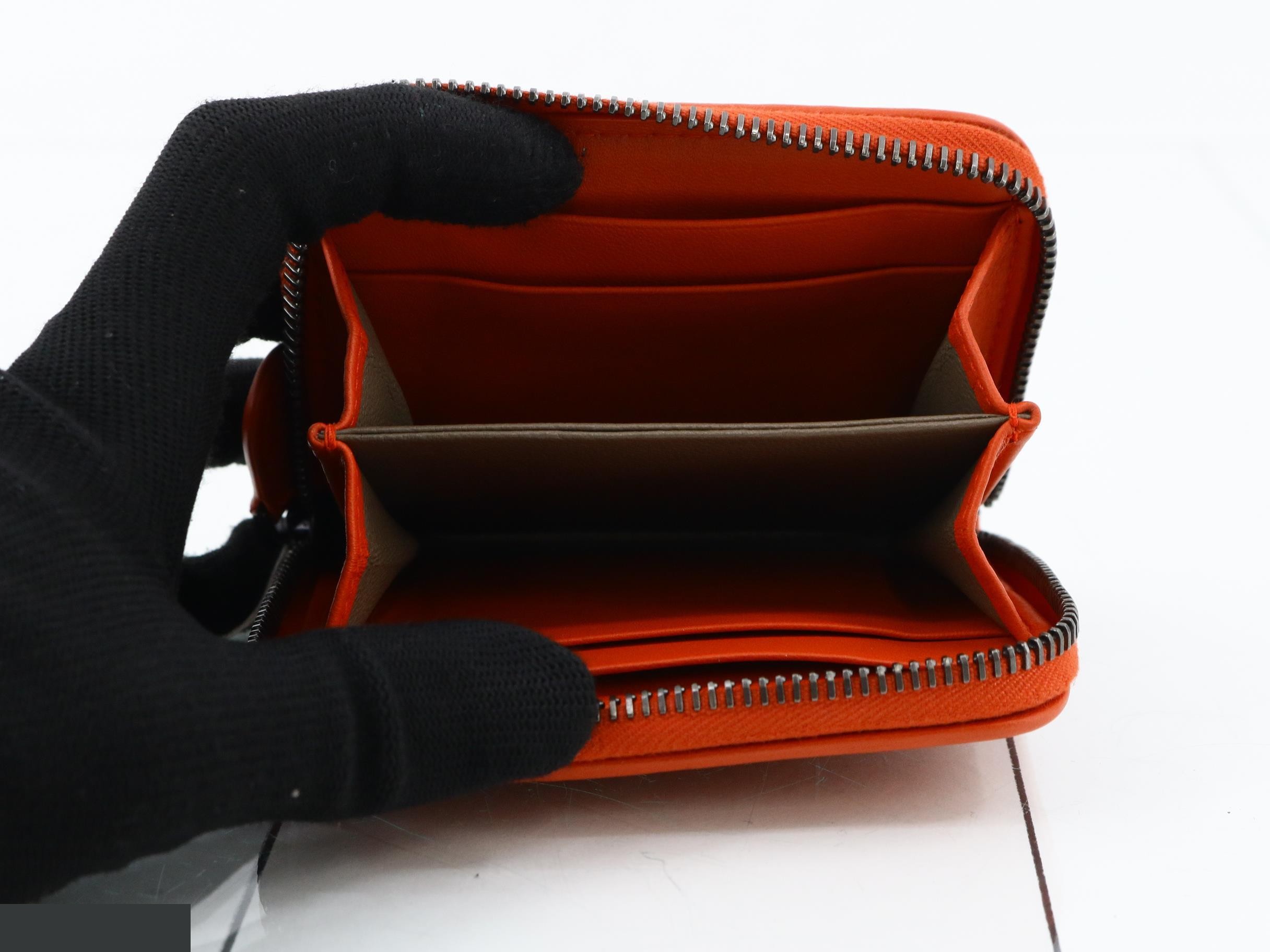 Intrecciato Round Zipper Compact Wallet — view 4
