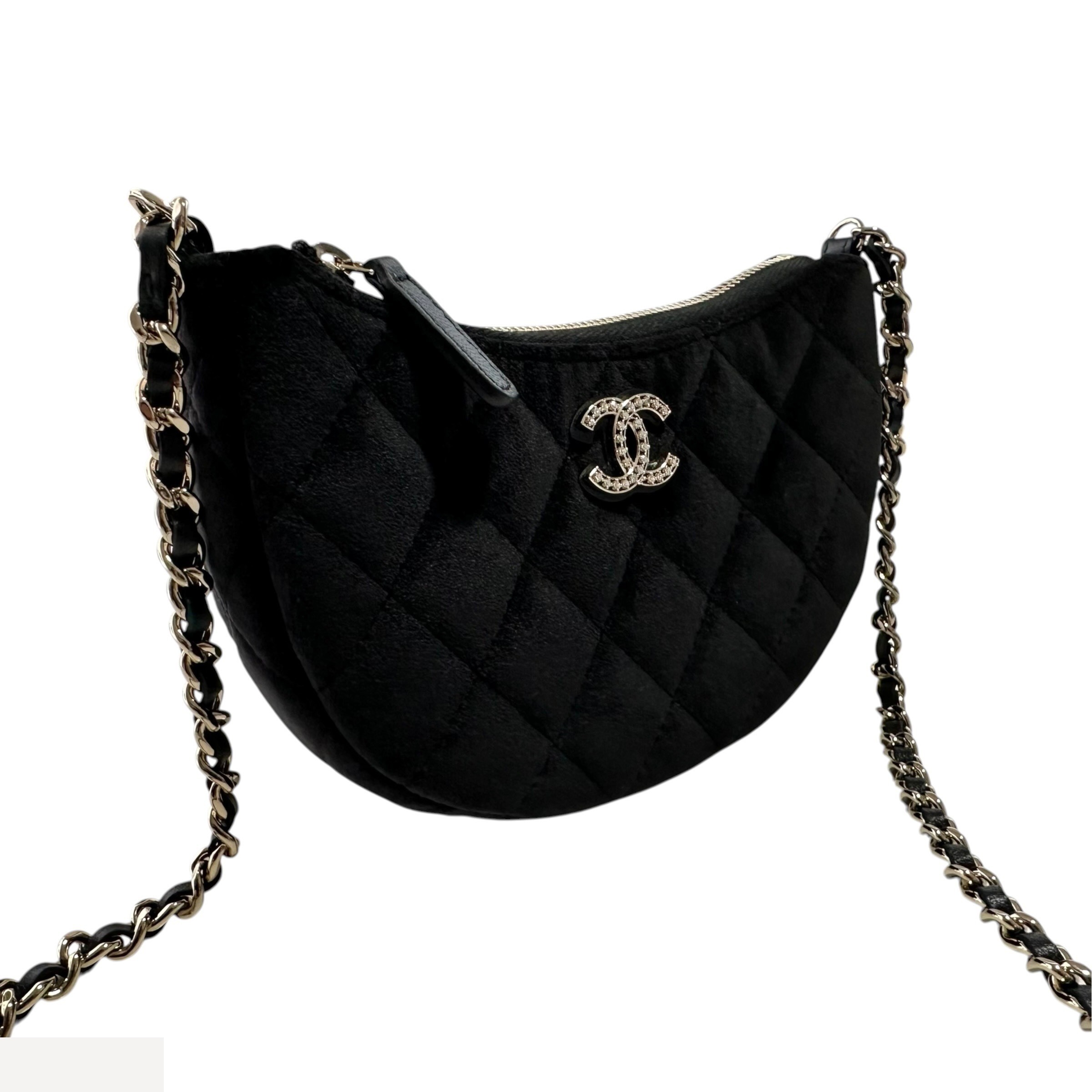 Matelassé shoulder bag, half-moon design, velour, velvet. — view 2