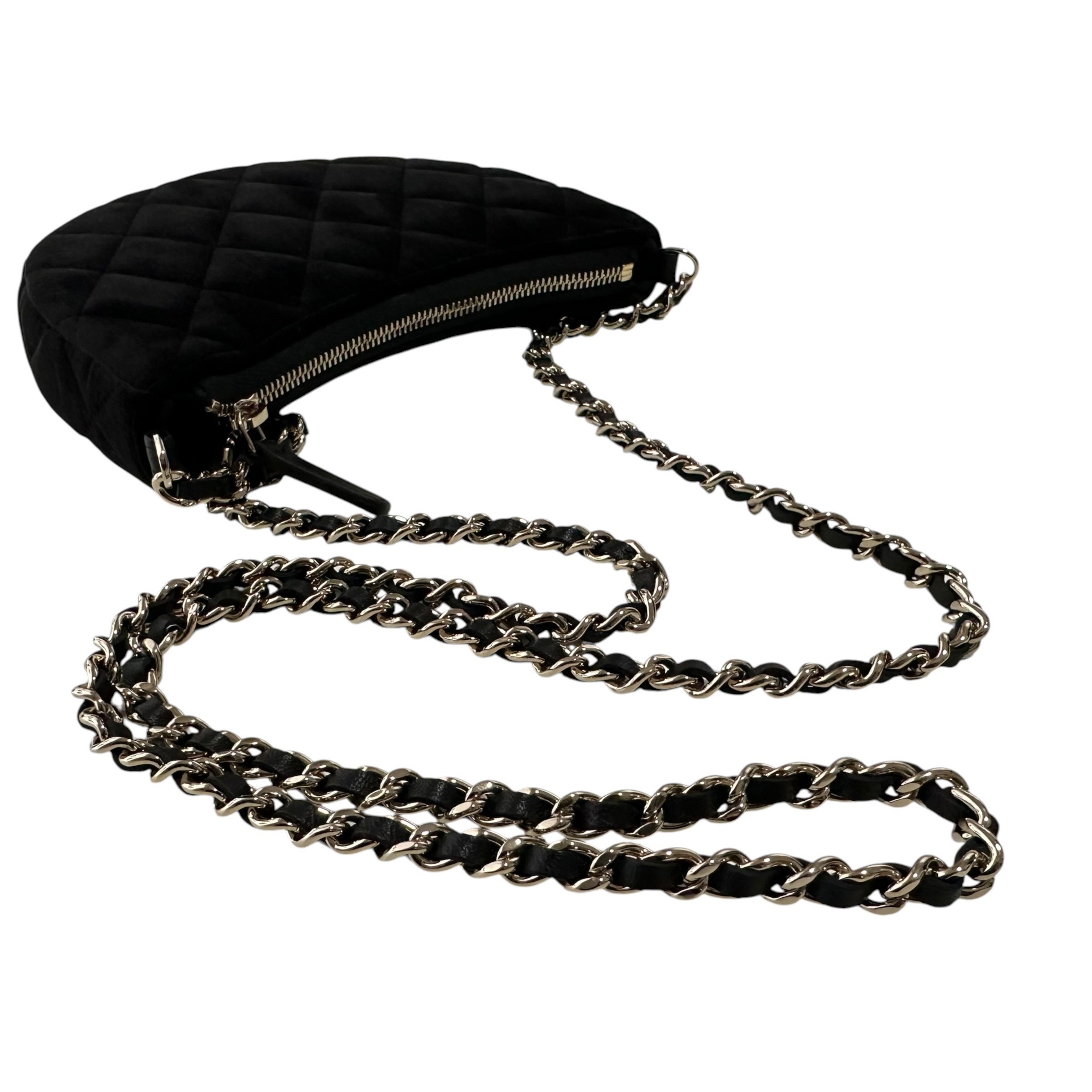 Matelassé shoulder bag, half-moon design, velour, velvet. — view 7