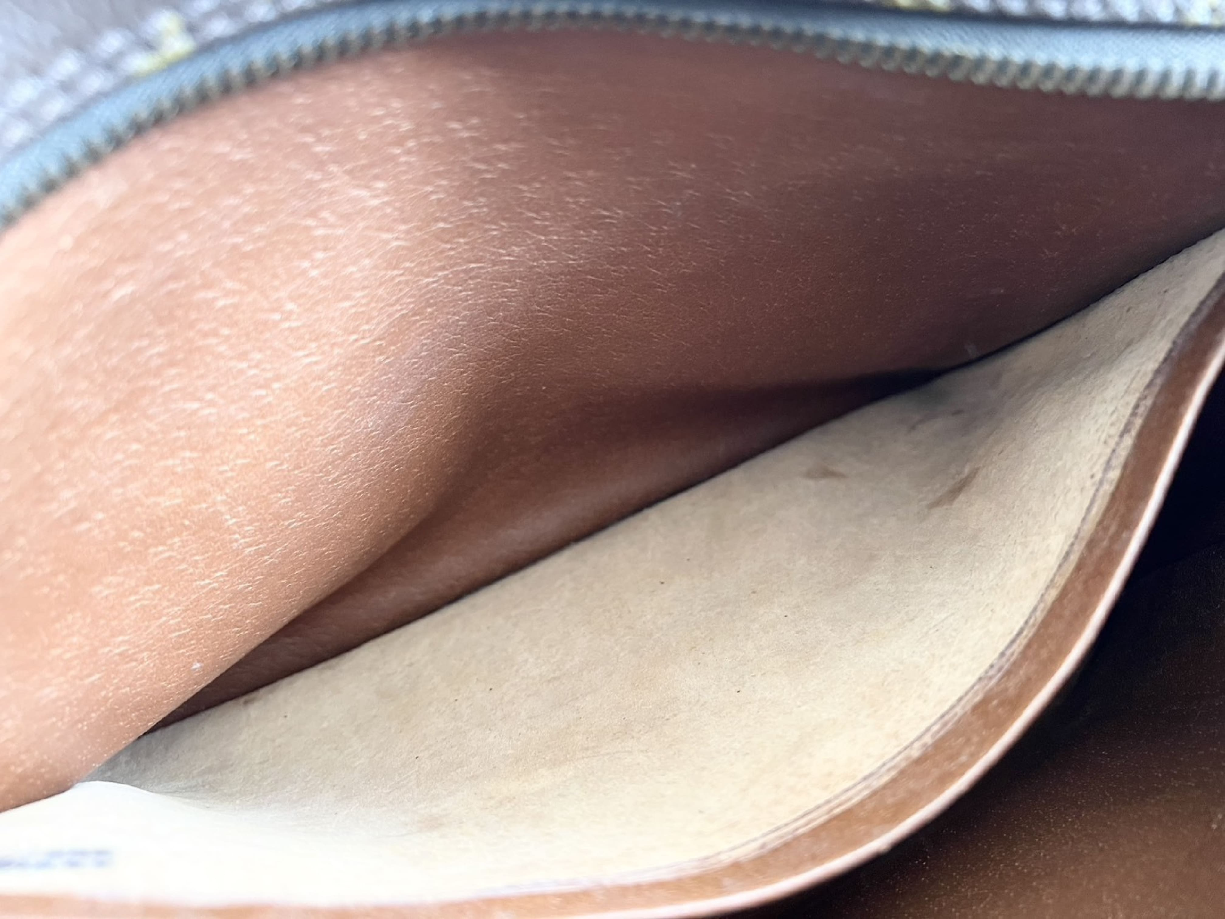 Nile M45244 Monogram Leather Shoulder Bag — view 7