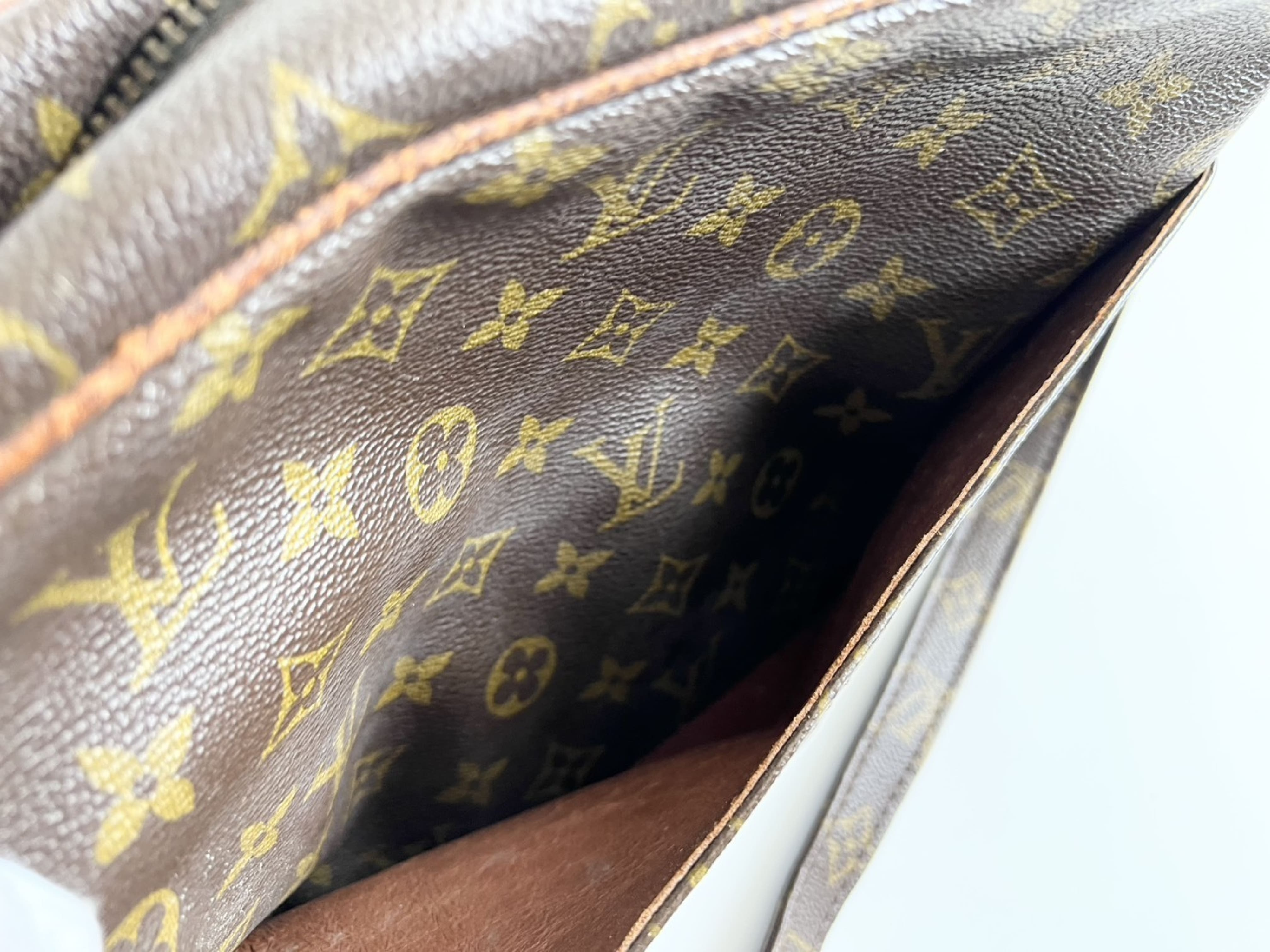 Nile M45244 Monogram Leather Shoulder Bag — view 9