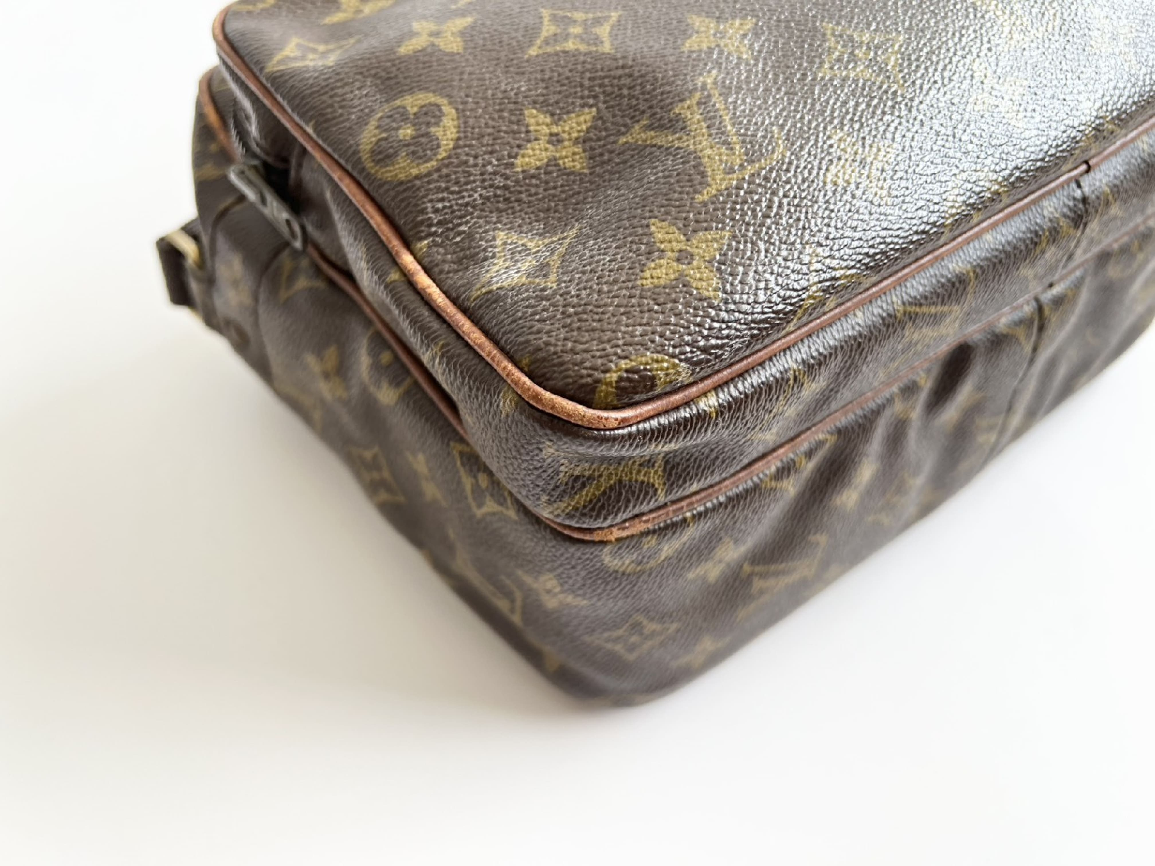 Nile M45244 Monogram Leather Shoulder Bag — view 10