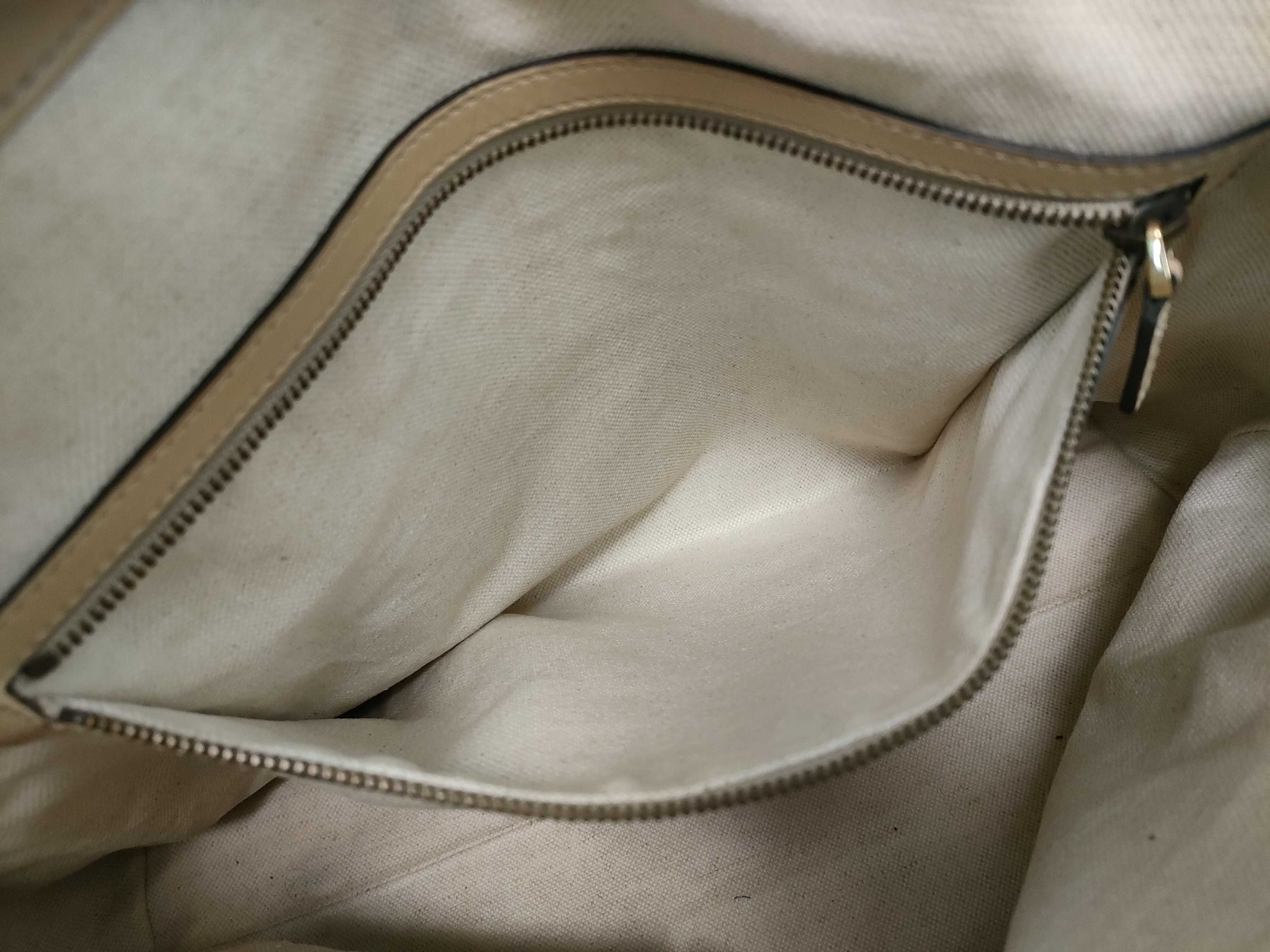 GG Canvas Bag Handbag — view 11