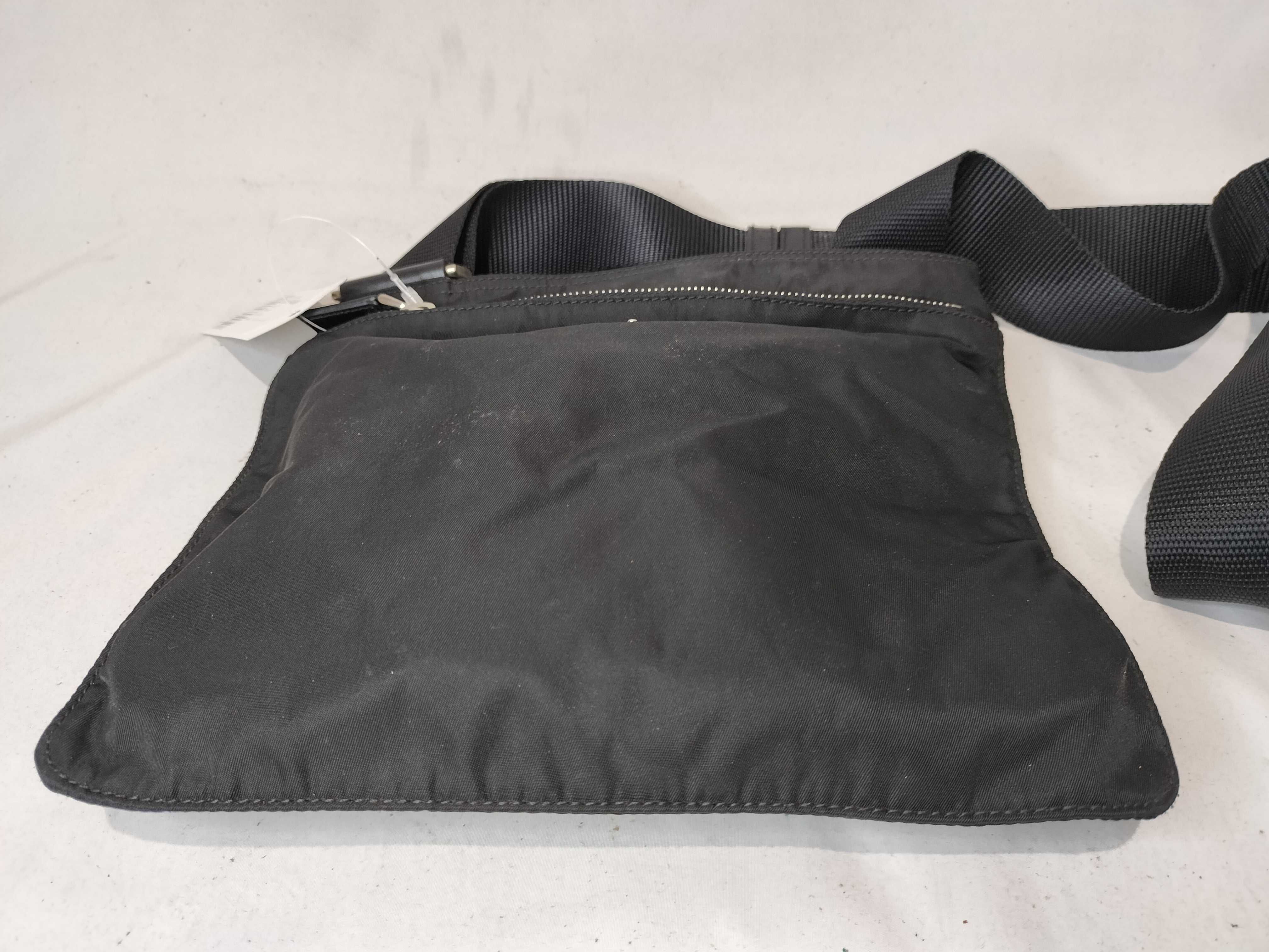 Nylon Shoulder Bag (No Gusset) — view 8
