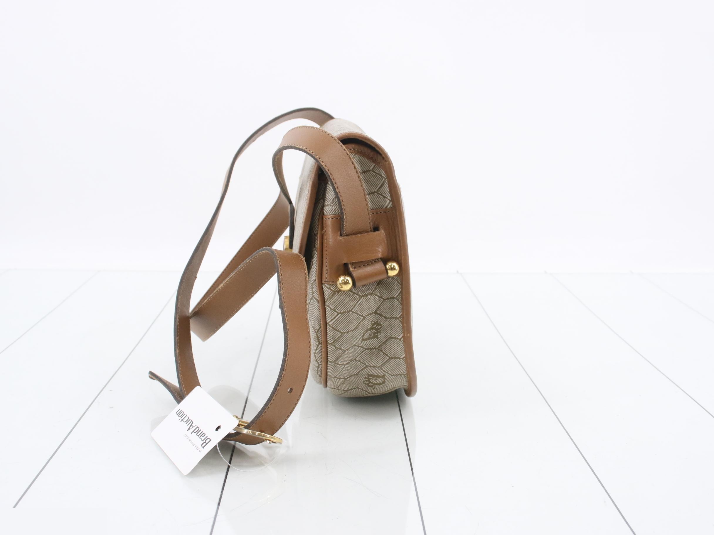 Other lines: Honeycomb Shoulder Bag — view 3