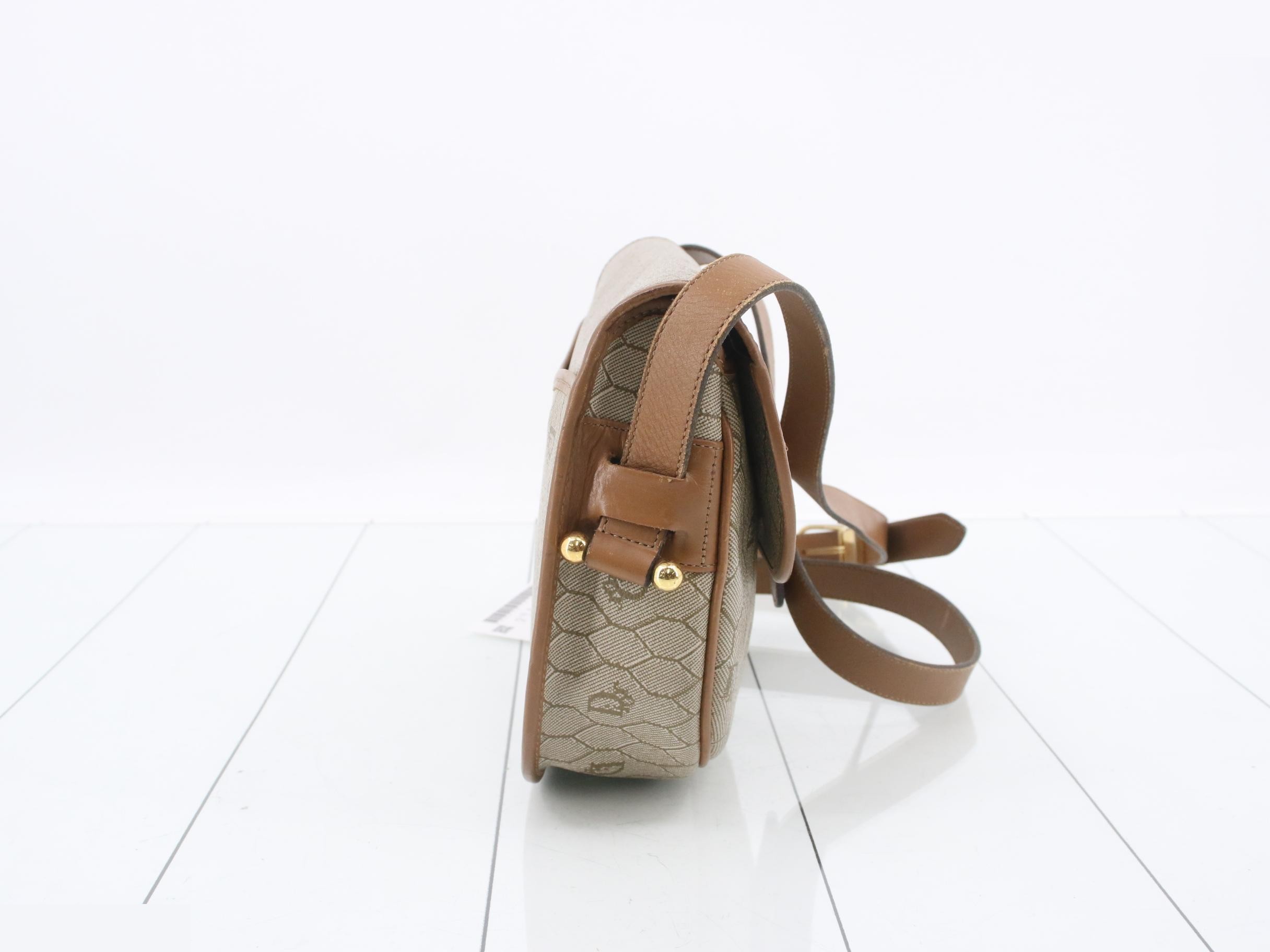 Other lines: Honeycomb Shoulder Bag — view 4