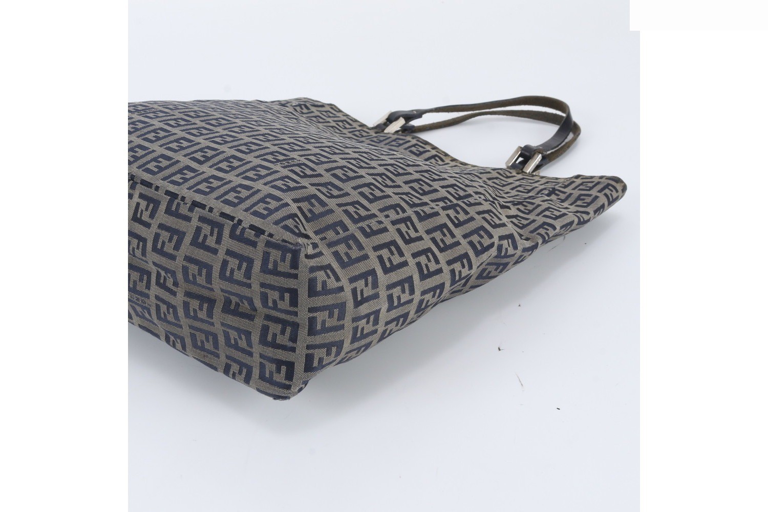 Zucca (bag) - Shoulder bag — view 4