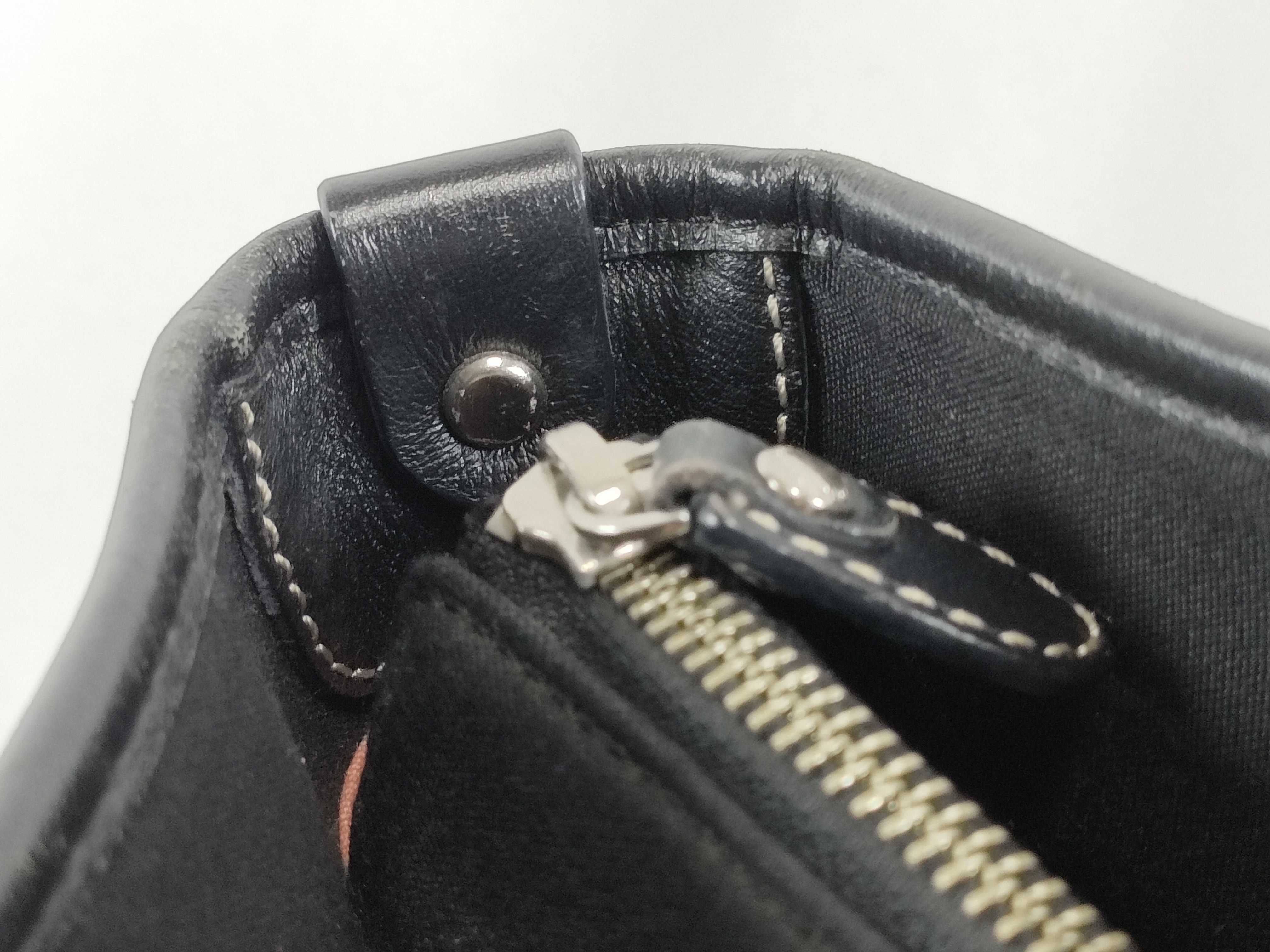 Blue Label Burberry Tote Bag Chain Tote Bag — view 9