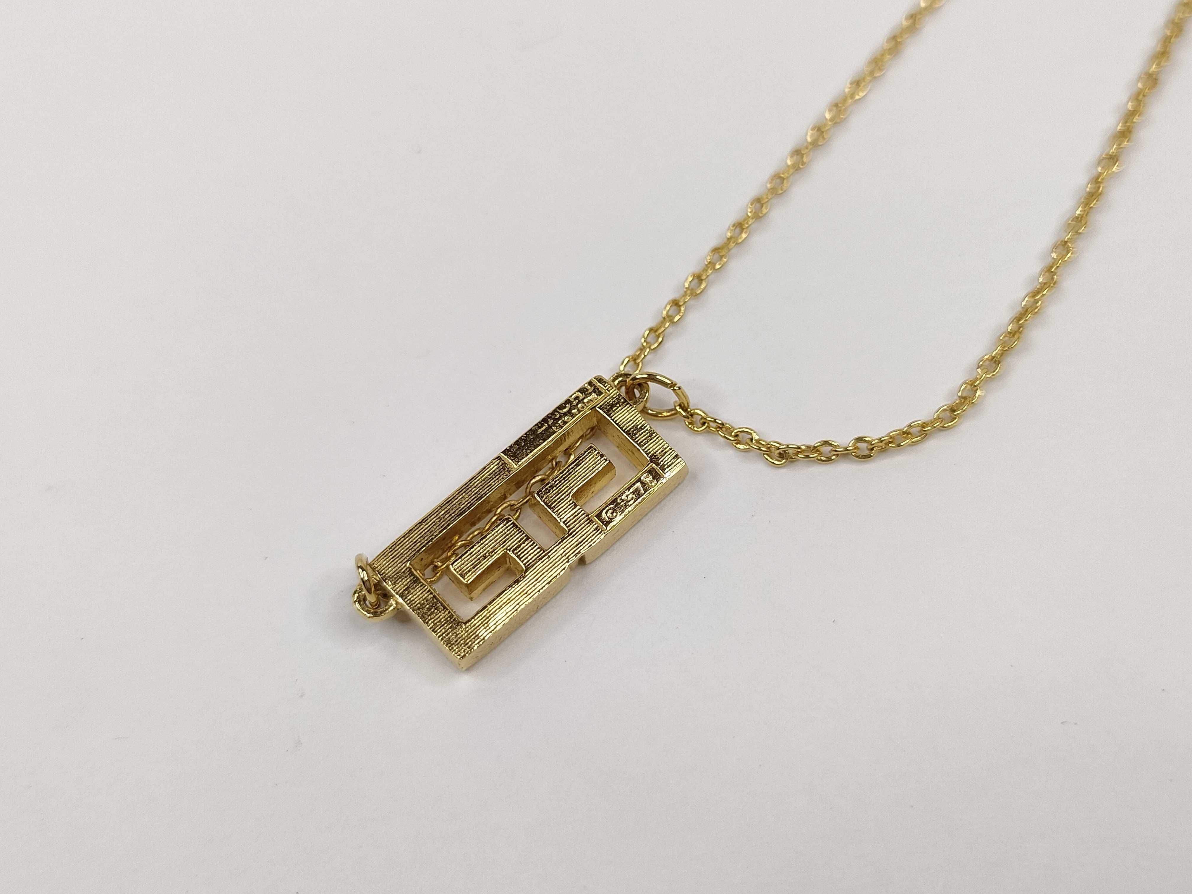 necklace — view 4
