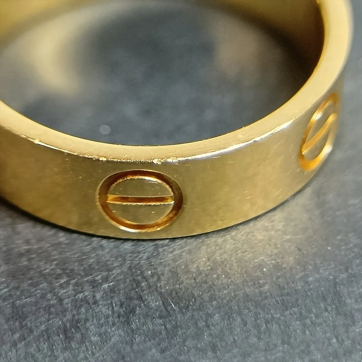 Love Ring 750 (PG) 6.0g Size 57 FN2398 (Dents, metal wear) — view 4