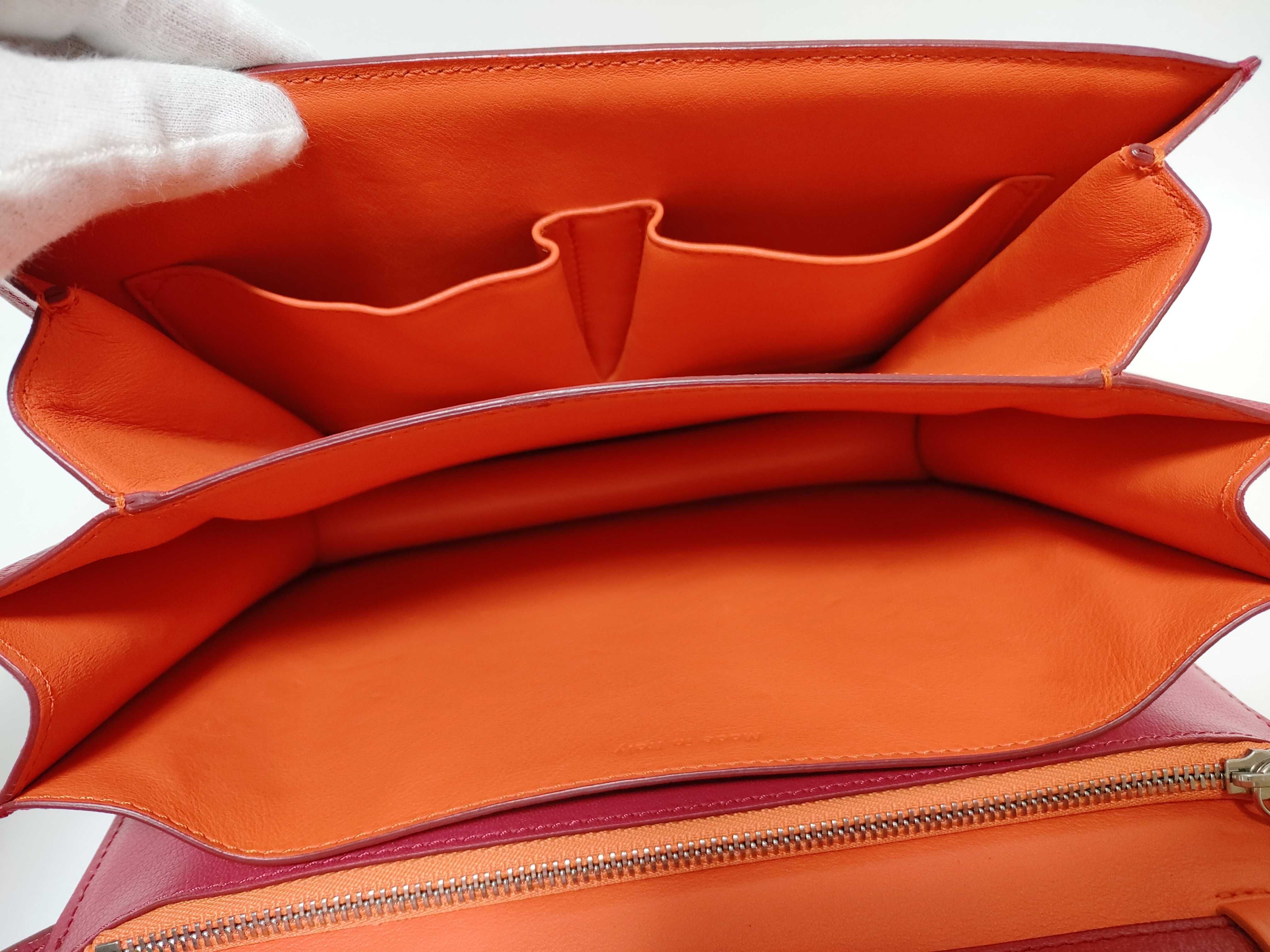 Classic Box Medium Leather Shoulder Bag — view 11