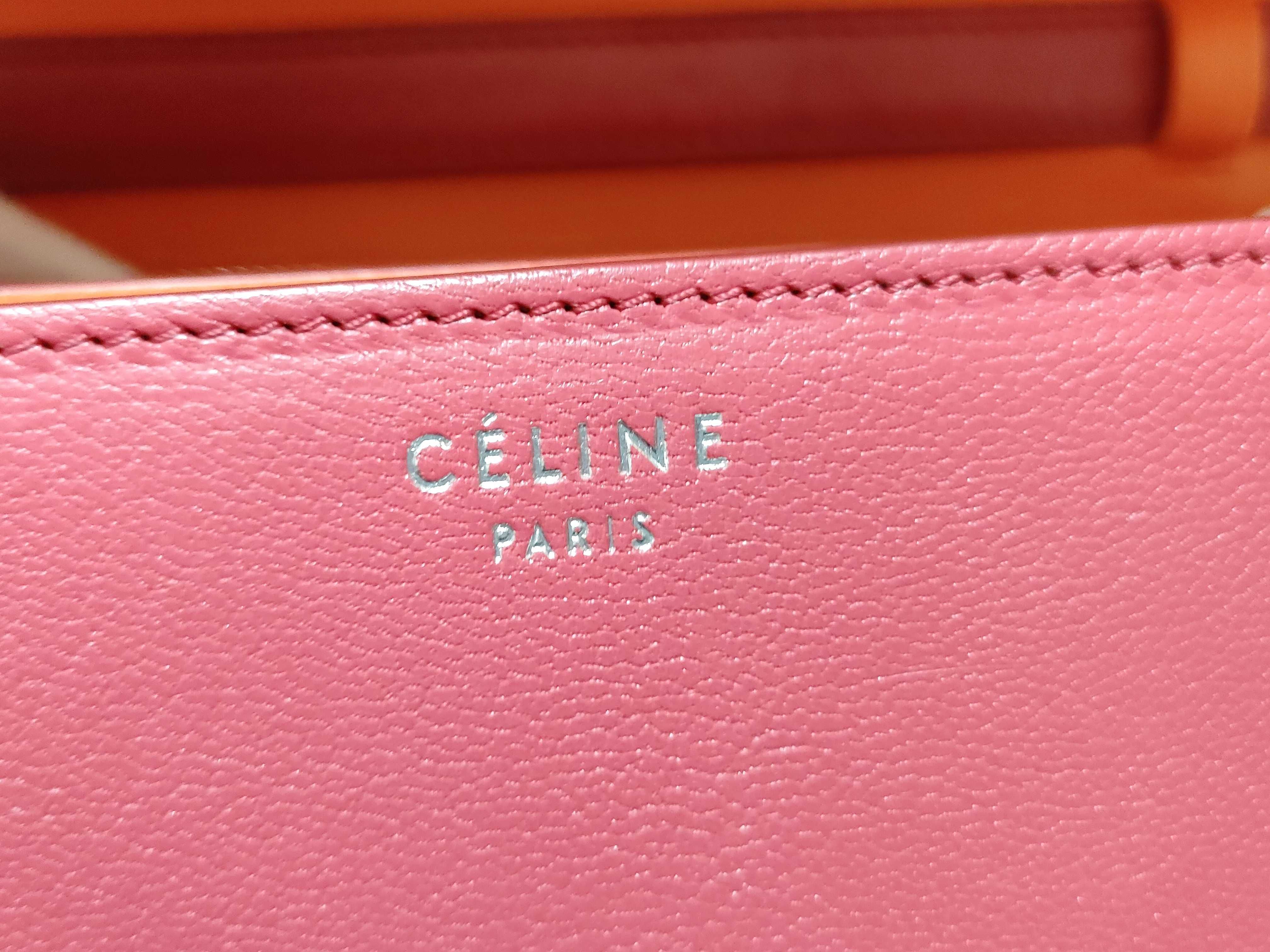 Classic Box Medium Leather Shoulder Bag — view 13