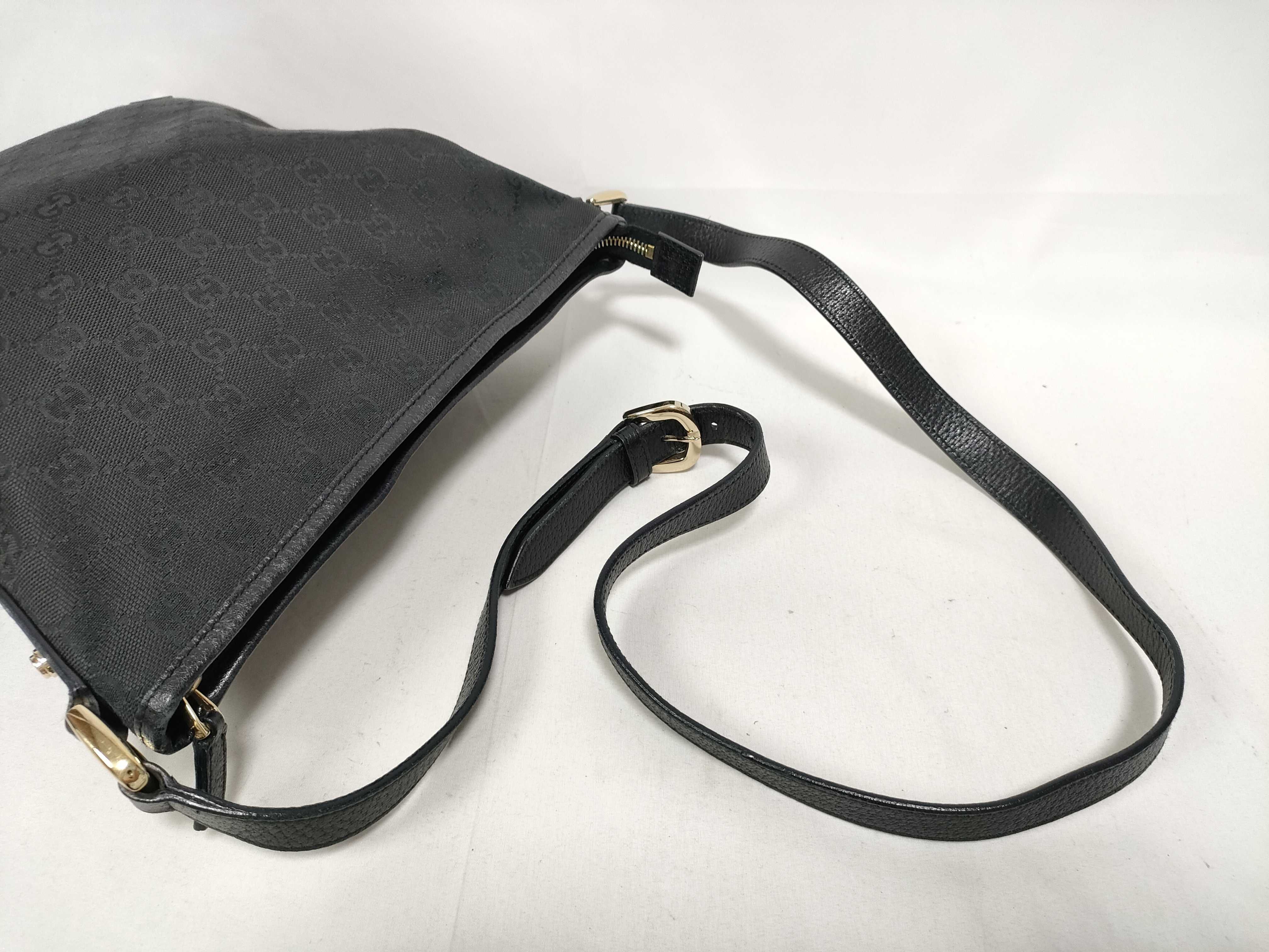 GG Canvas Black Leather Shoulder Bag 131326 — view 10