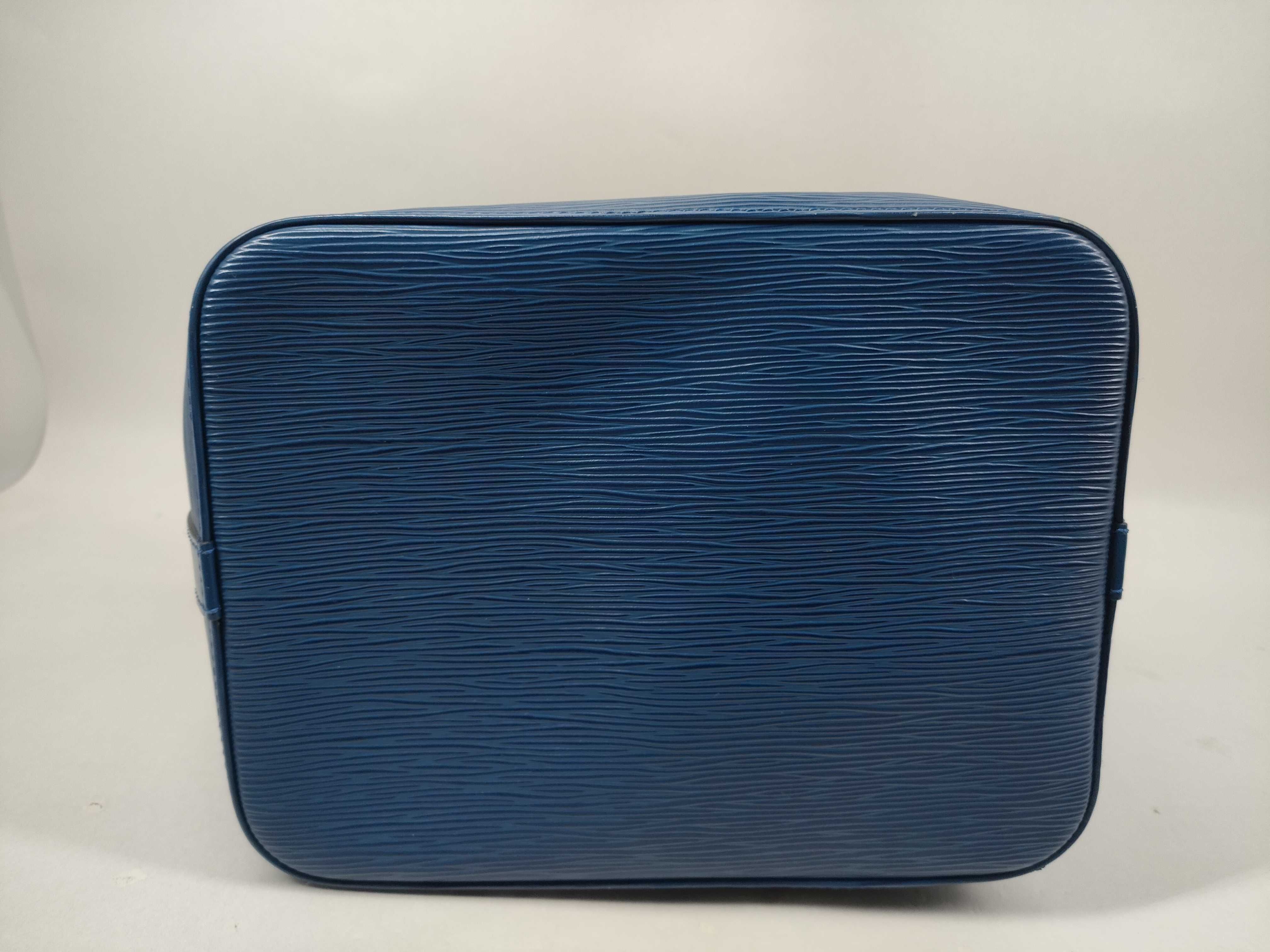 Epi Noé Shoulder Bag — view 3