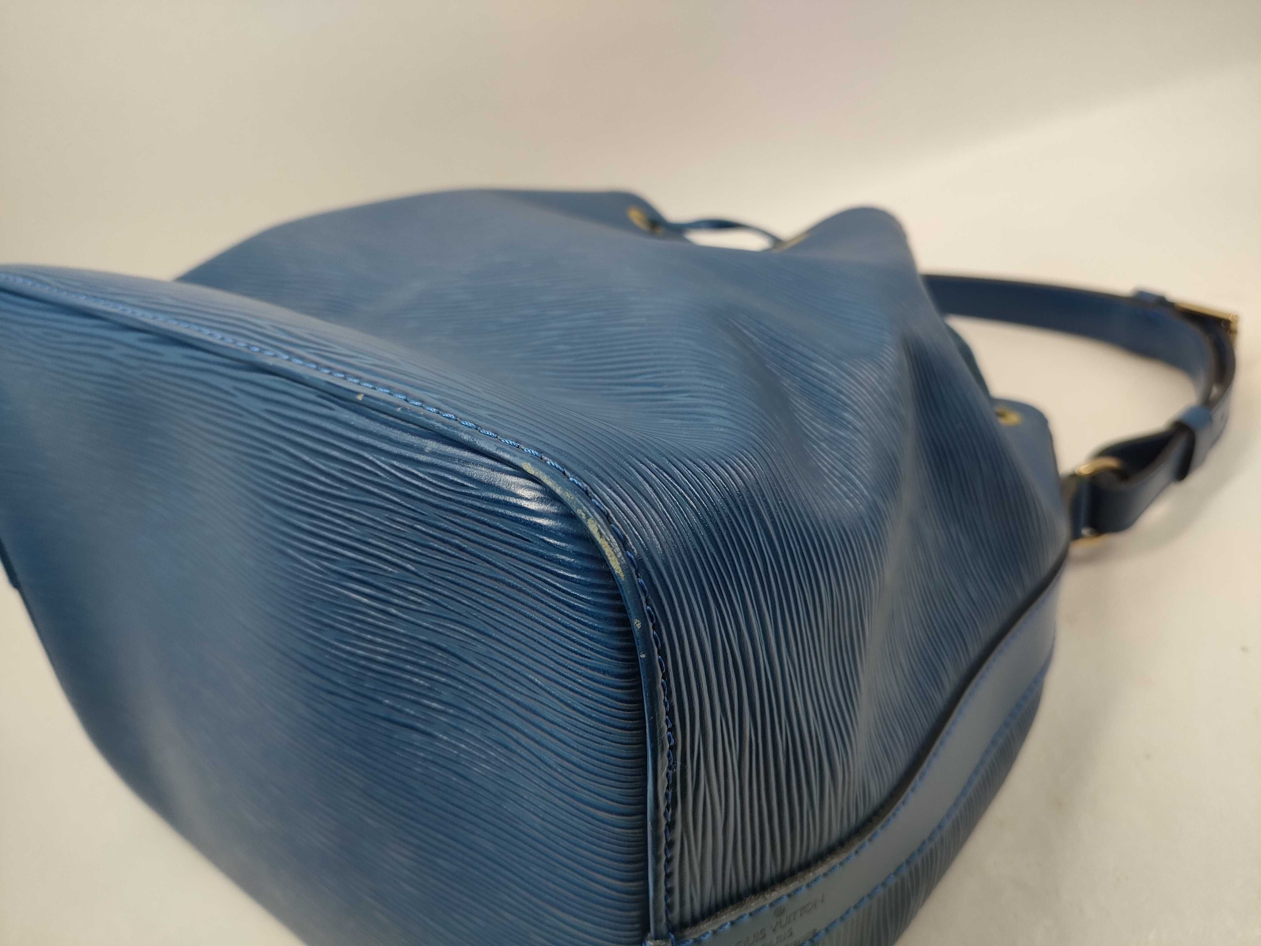 Epi Noé Shoulder Bag — view 4