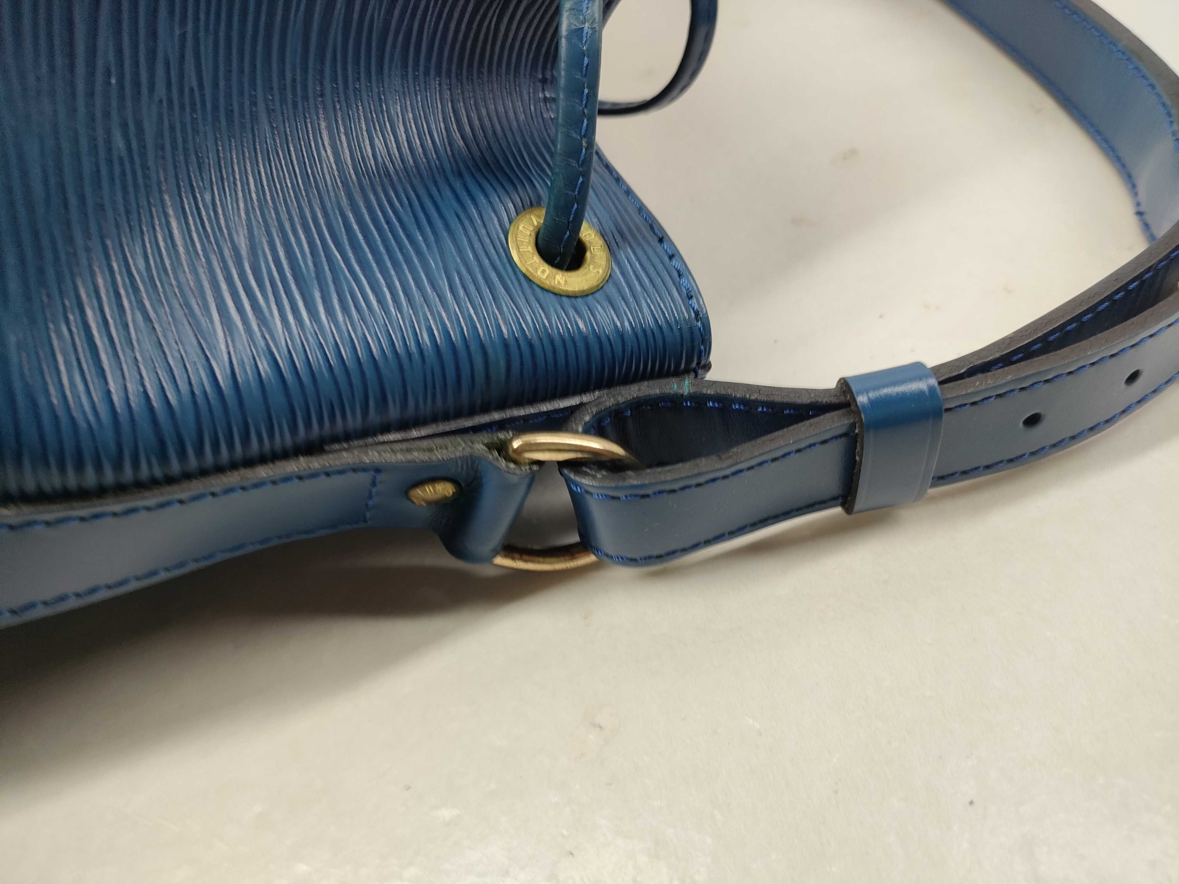 Epi Noé Shoulder Bag — view 6