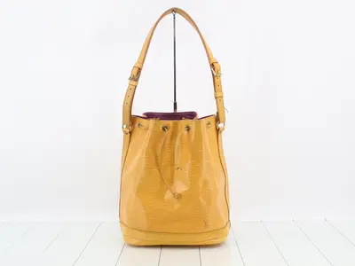Epi Noe Shoulder Bag, Yellow