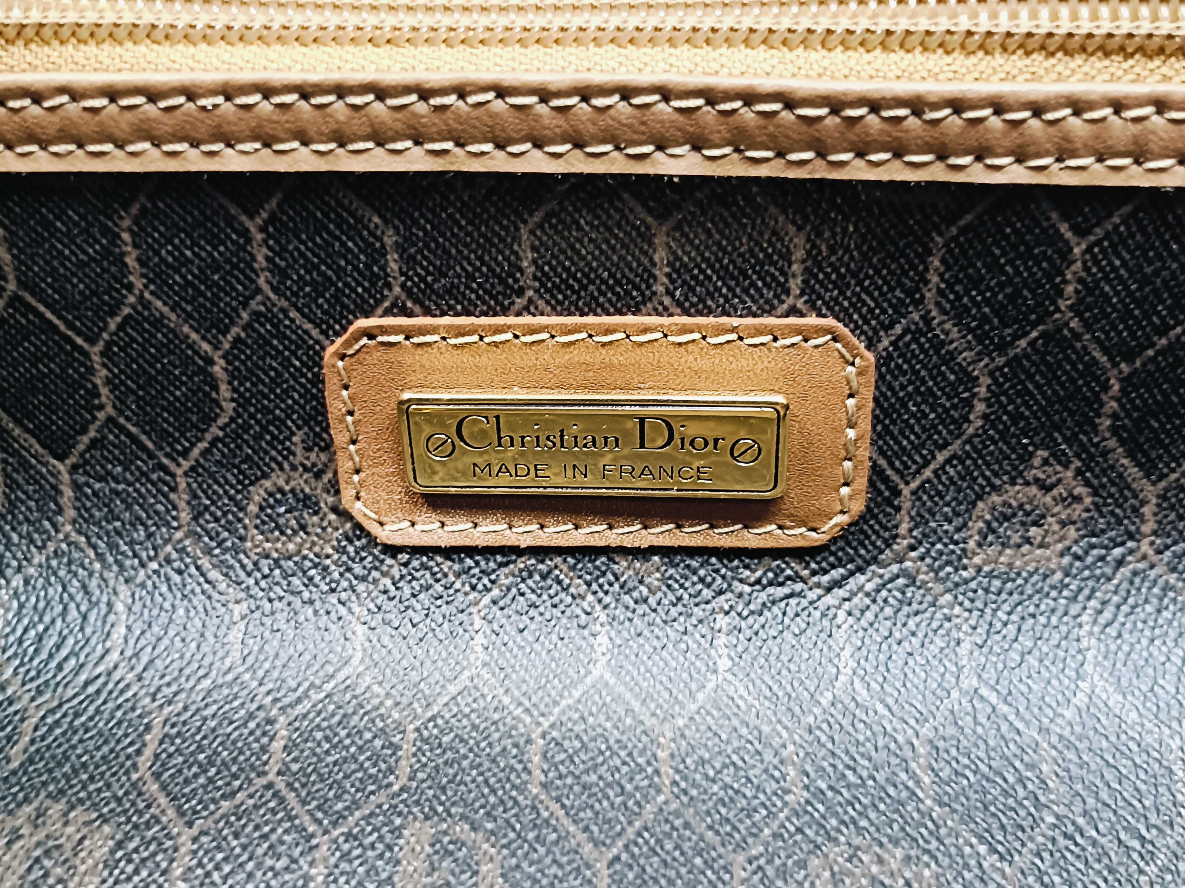 Honeycomb Pattern Boston Bag — view 14