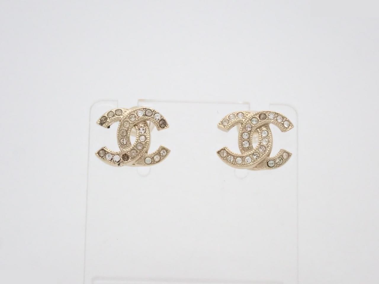 earrings, F17V, 1.3cm wide, Coco Mark, rhinestone, gold.