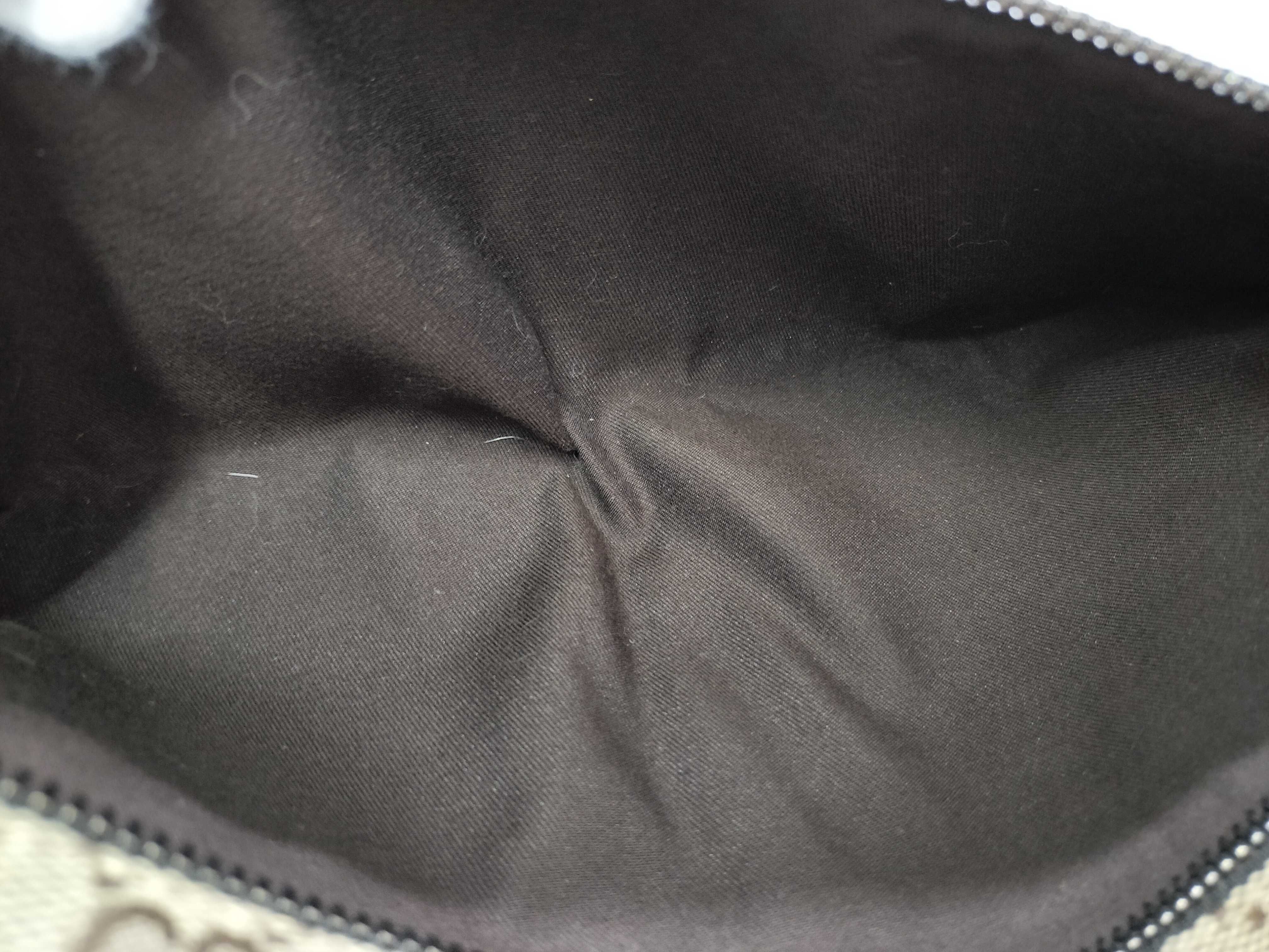 GG Canvas Body Bag — view 8