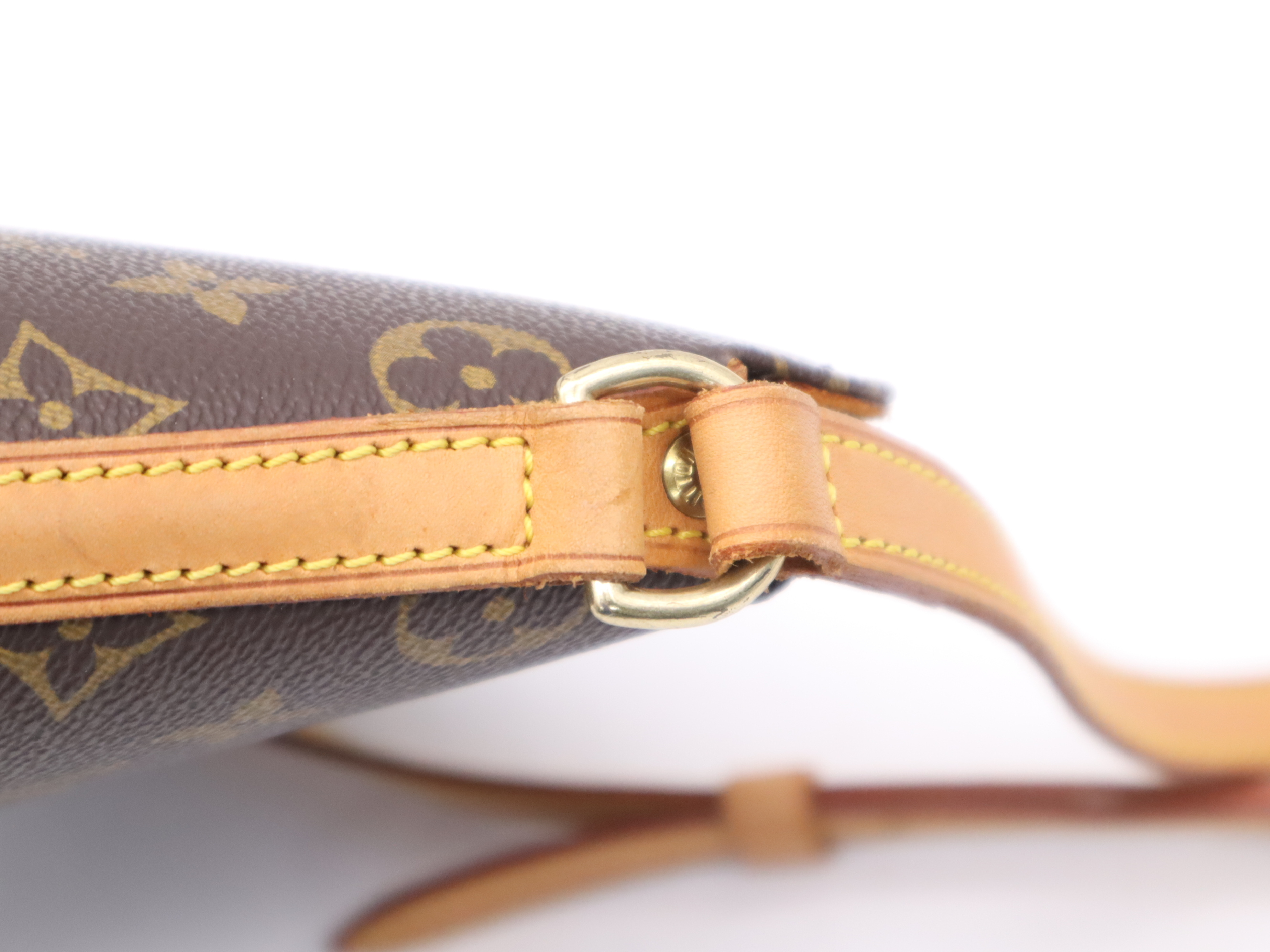 M51290 Monogram Druot Shoulder Bag — view 8