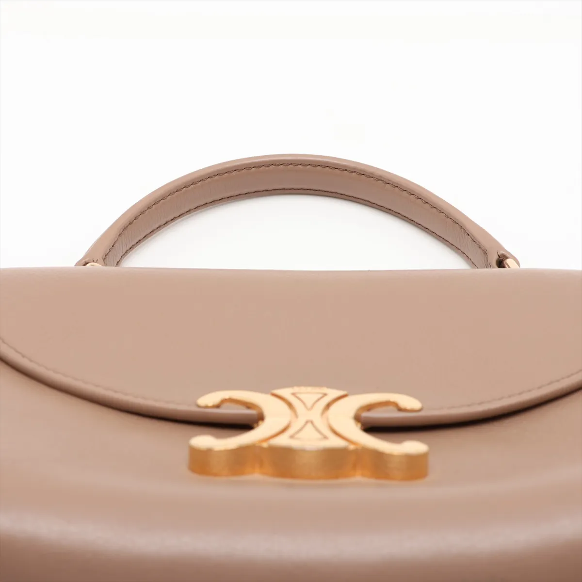 Triomphe Teen Nino Leather 2-Way Handbag, Beige — view 6