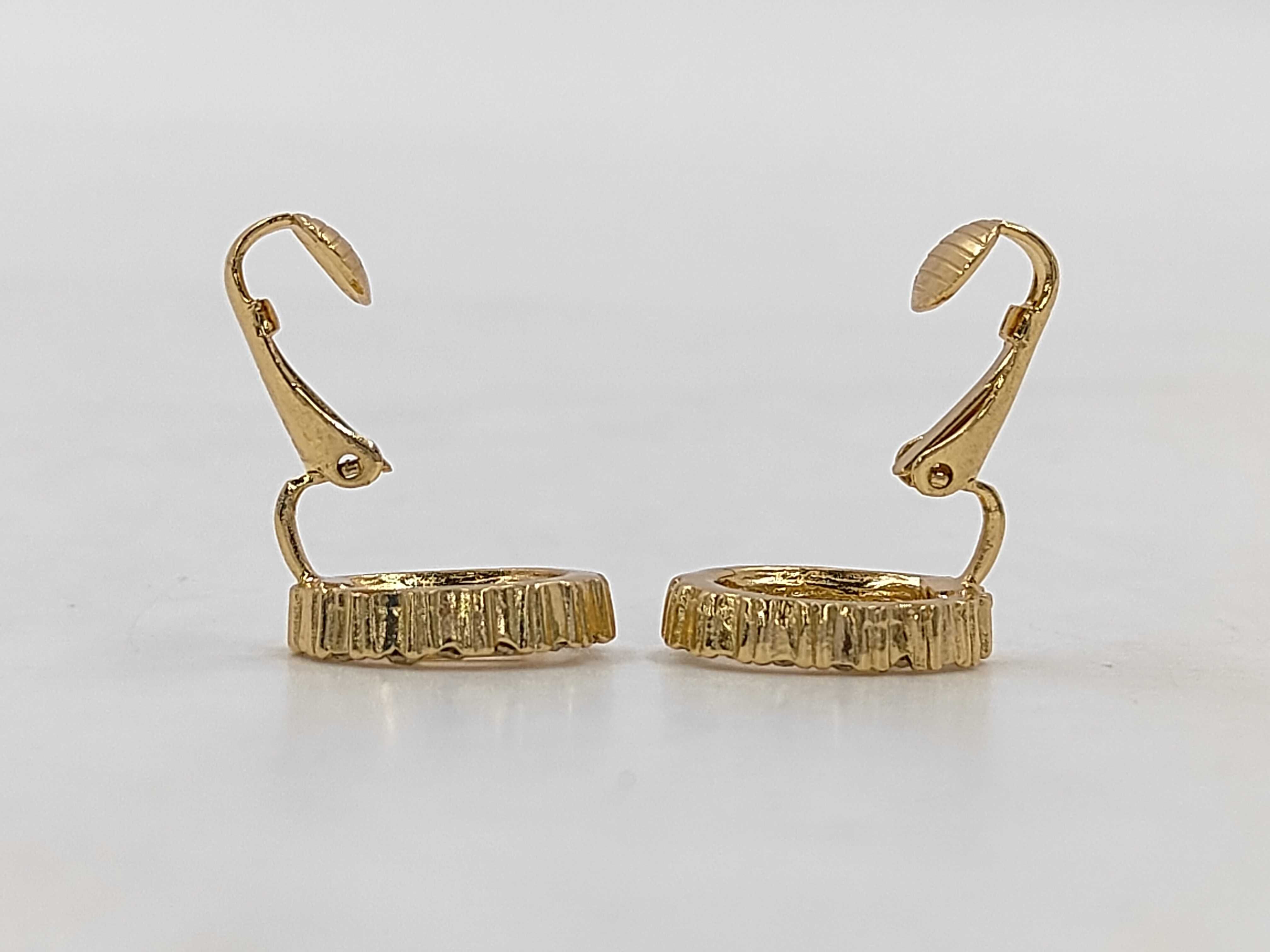Earrings — view 3