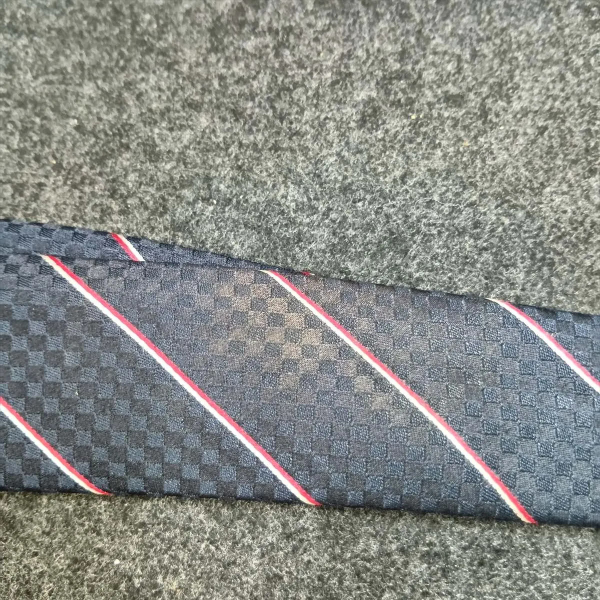 M78755 Cravat Ex IS0138 Tie, Silk, Navy. Shows signs of wear, — view 5